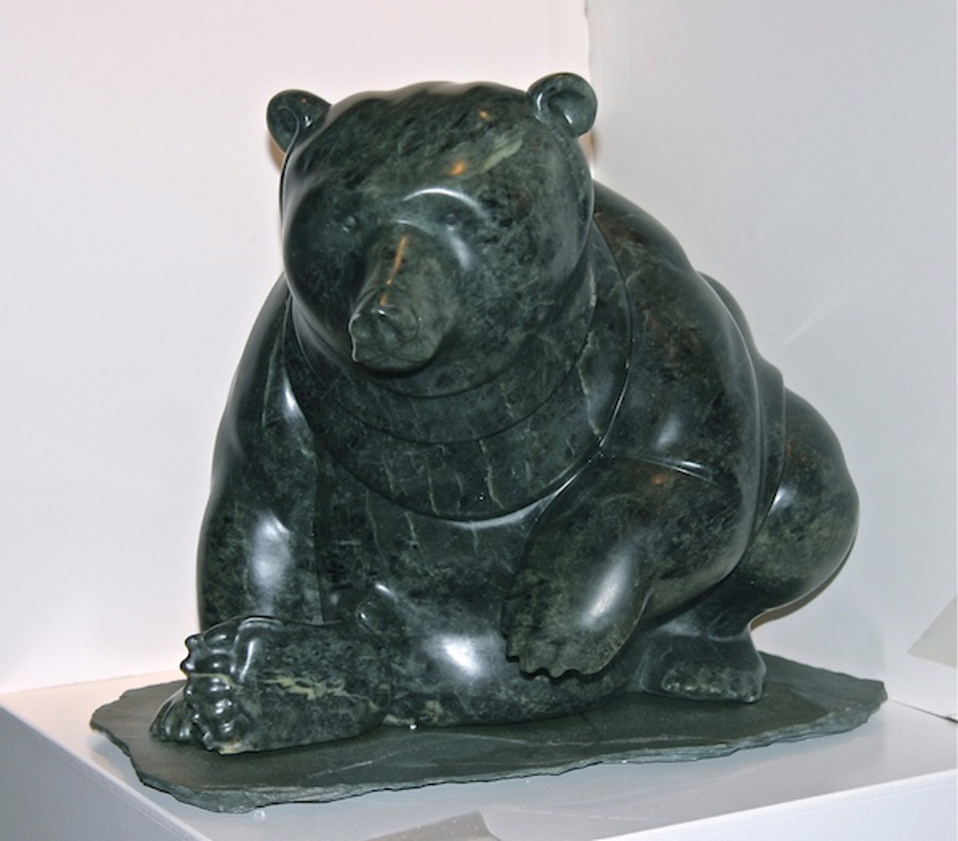Sitting Bear by Les Dunlop
