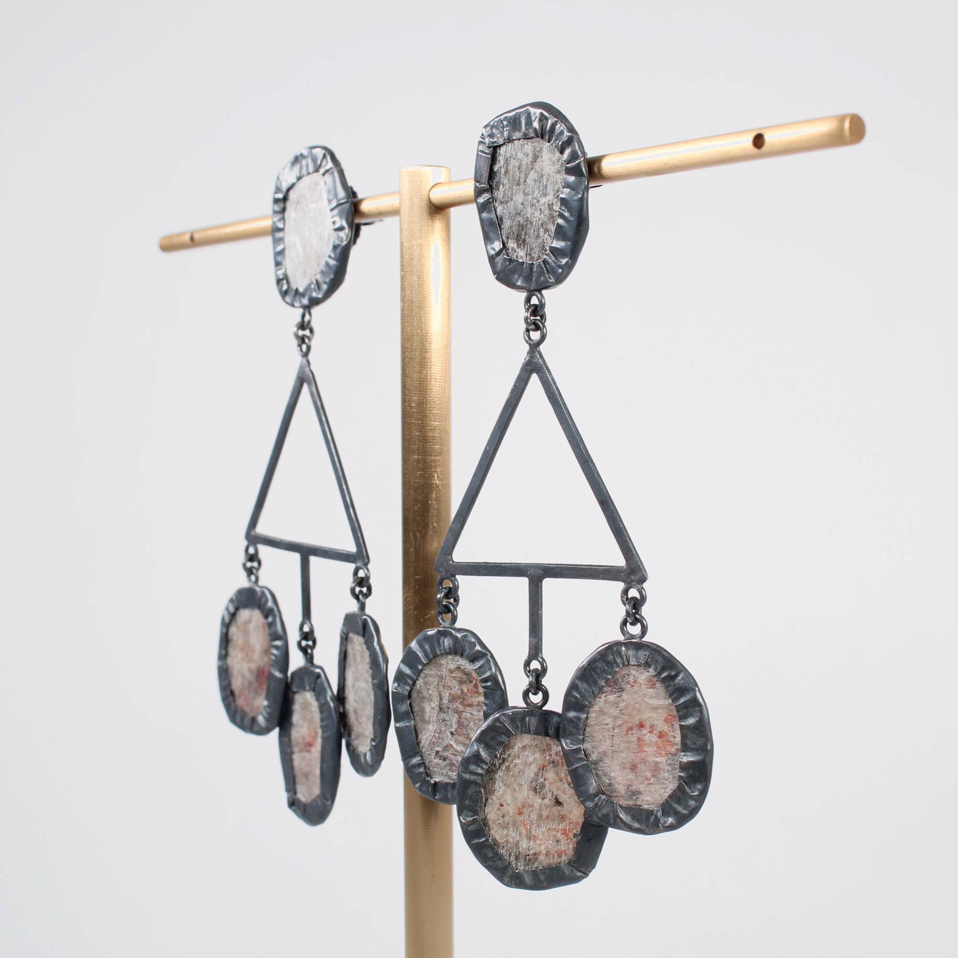 Mica Chandelier Posts by Biba Schutz