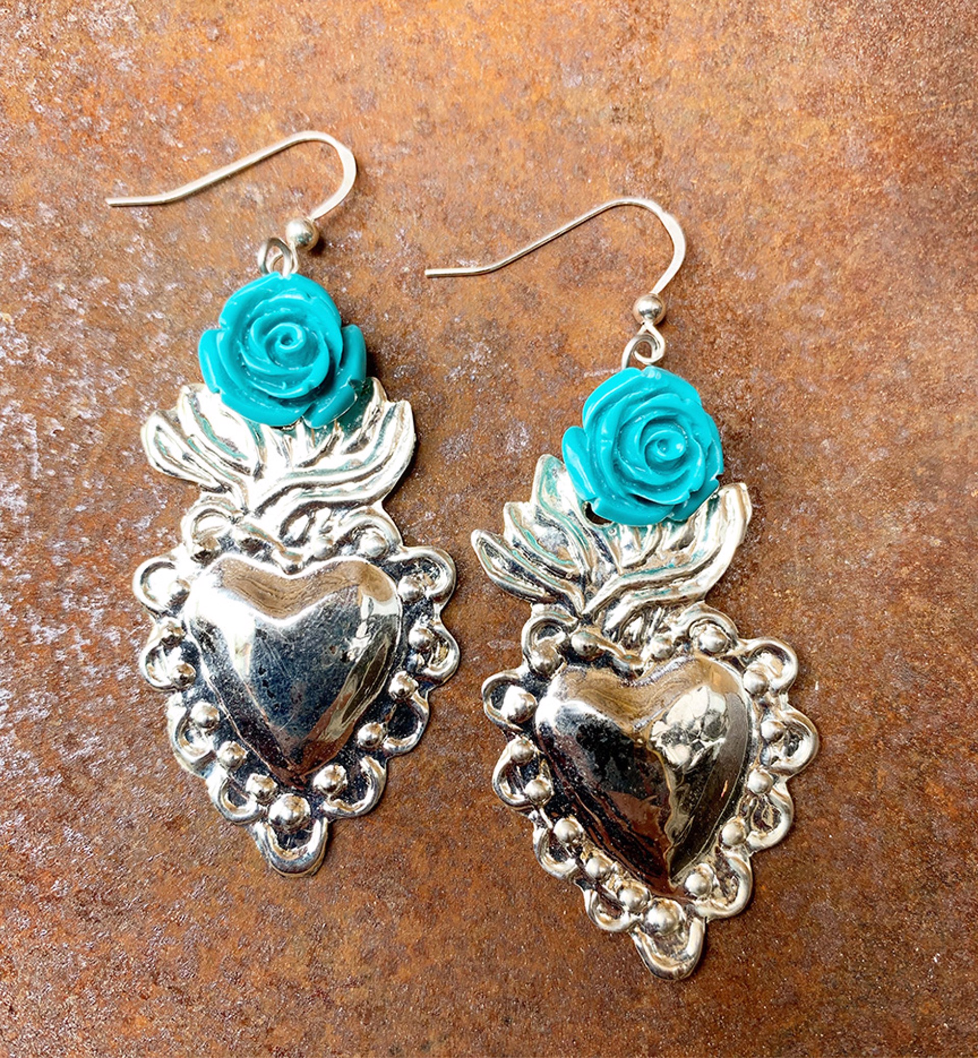 k645 Sacred Hearts Turquoise Roses by Kelly Ormsby
