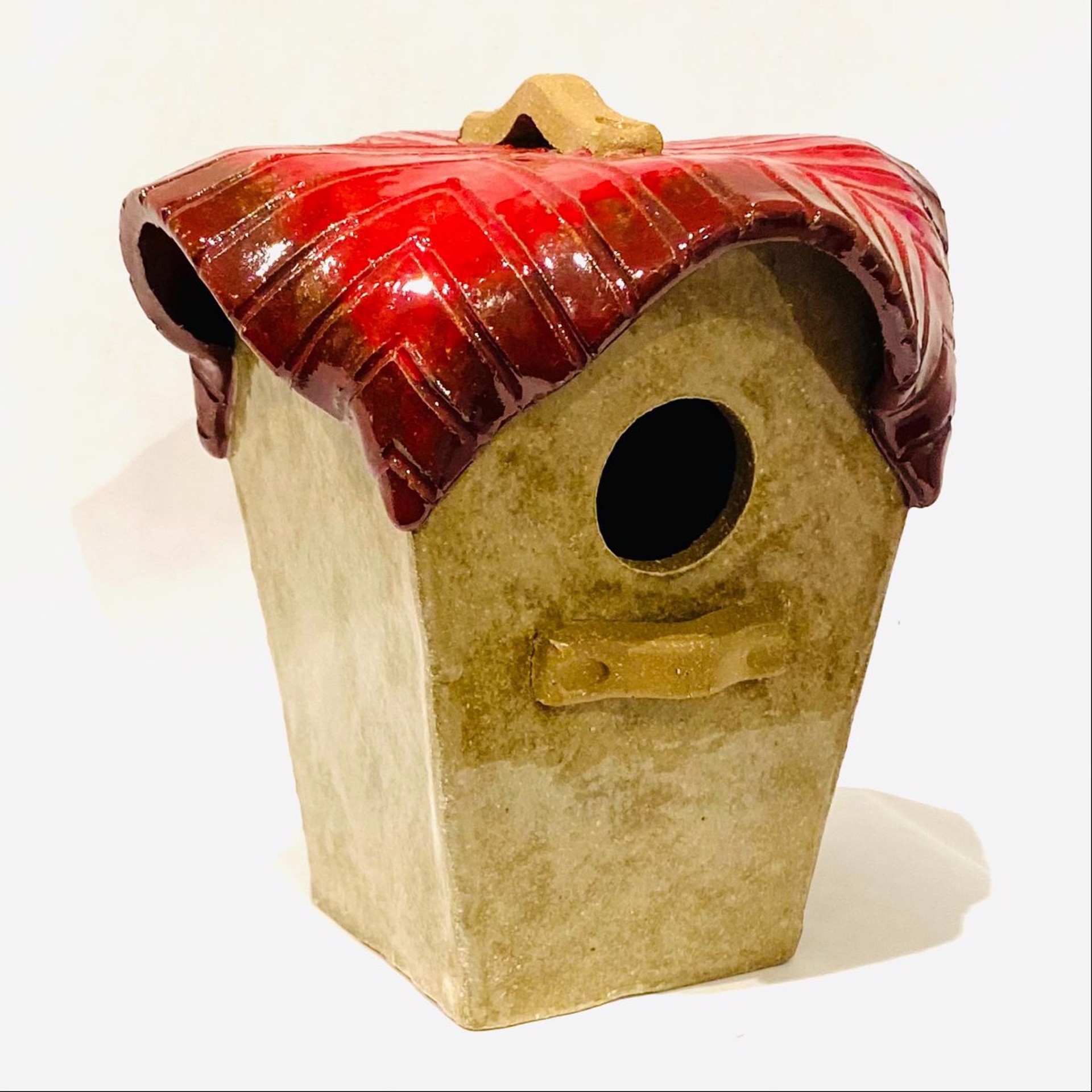 LB22-8 Wren/Chicadee Birdhouse~Frankly Scarlet Collection by Lin Barnhardt