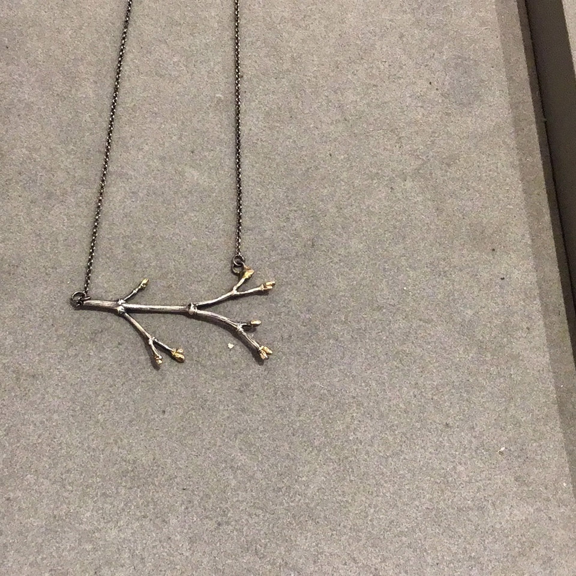 Maple necklace w/ 24 k by Sara Thompson