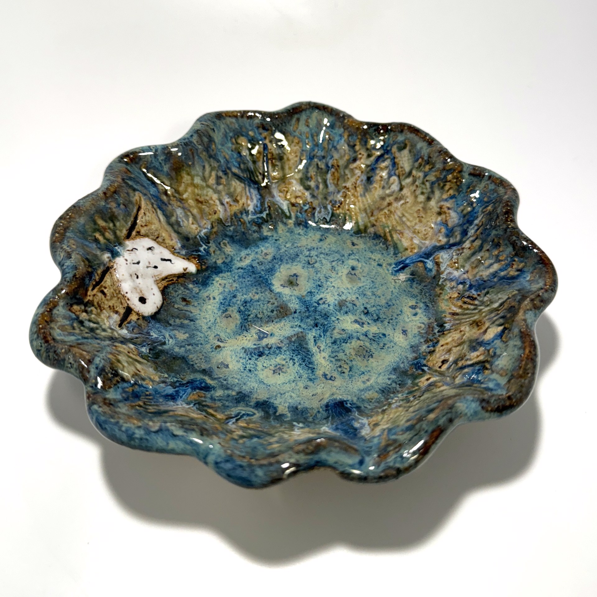 Round Scalloped Bowl with Sandpiper (Blue Glaze) LG24-1229 by Jim & Steffi Logan
