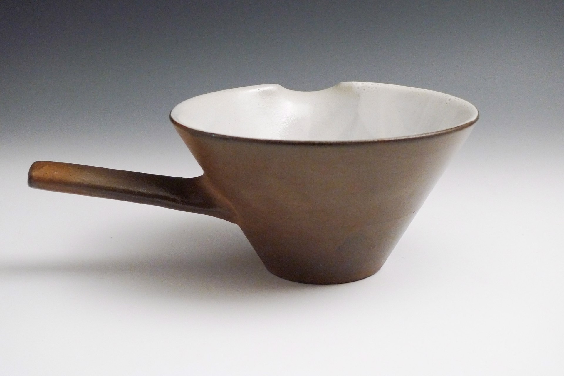 Pouring Bowl with Handle by Tom Jaszczak
