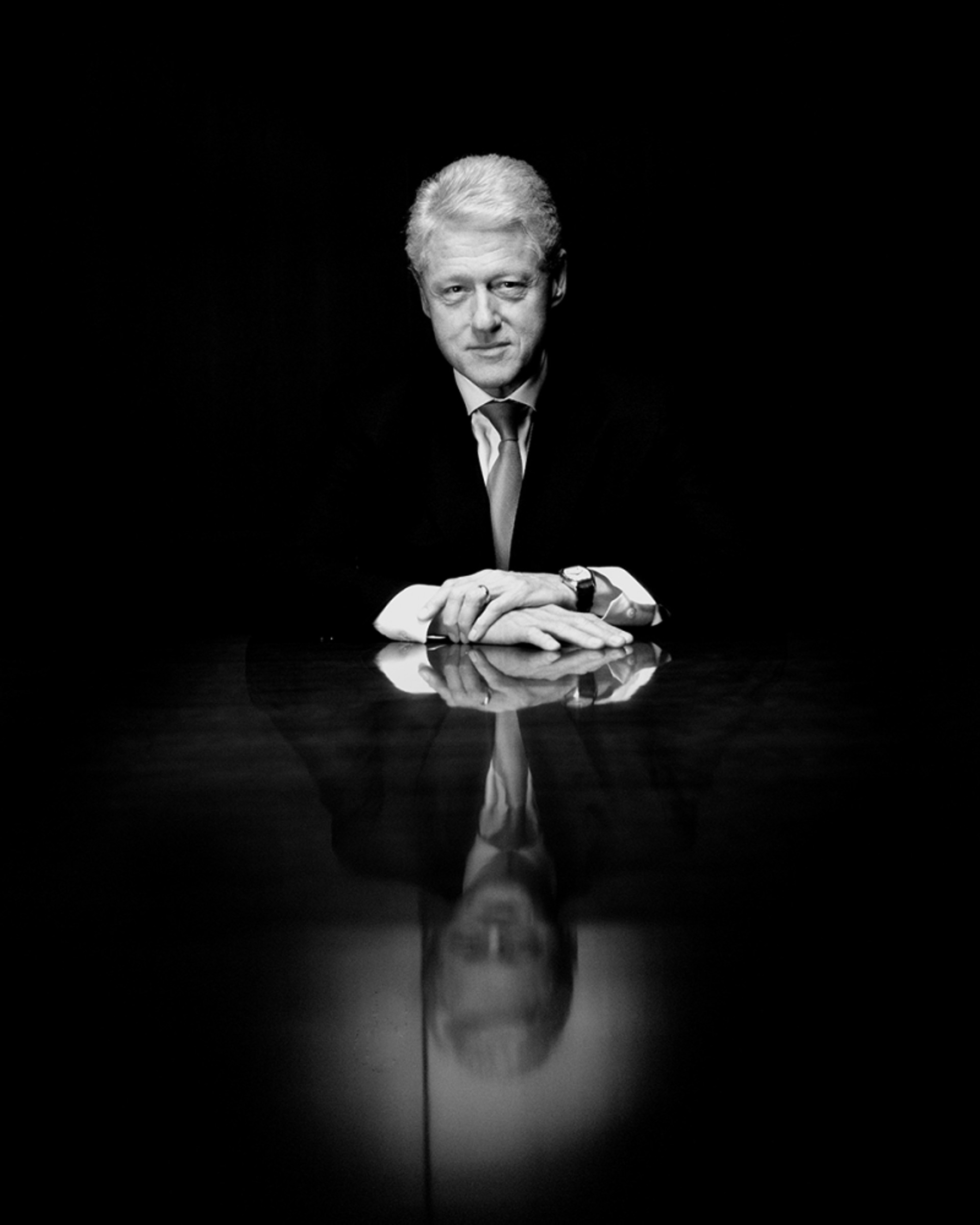 05043 Bill Clinton On Desk BW by Timothy White