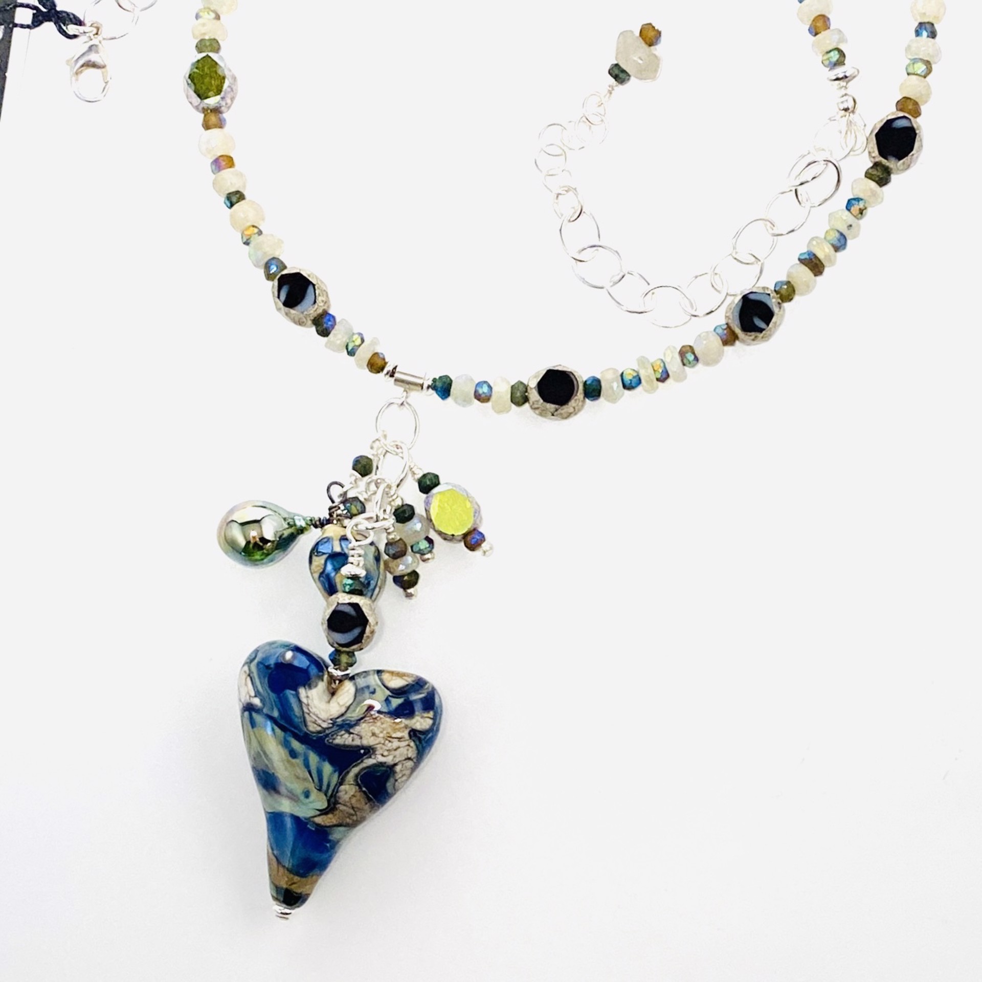 LS23-17A Kronos Murrini Shard Heart Pendant with Bed Cluster Semi PreciousBead Necklace by Linda Sacra