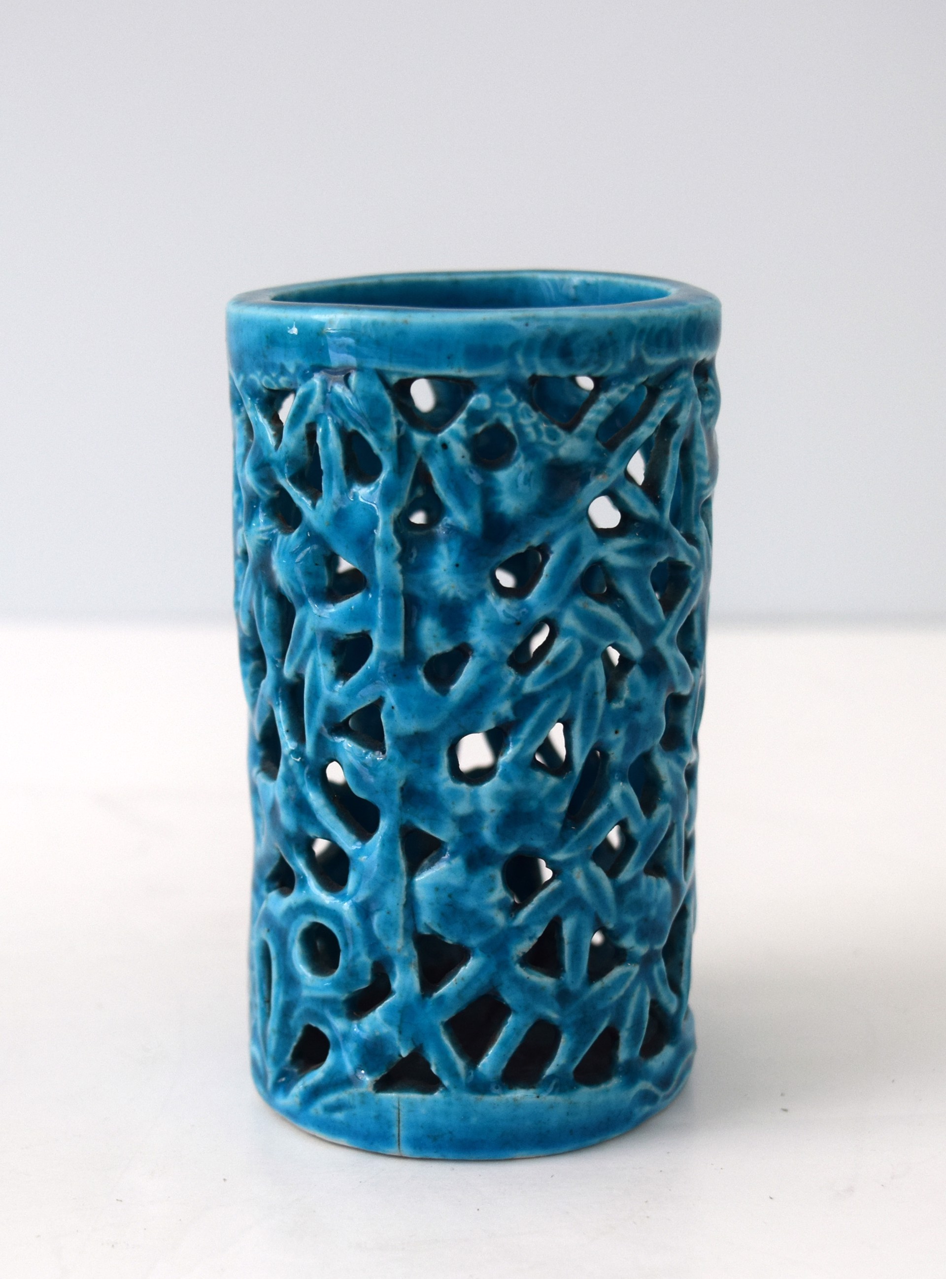 SMALL TURQUOISE BAMBOO FORM BRUSHPOT