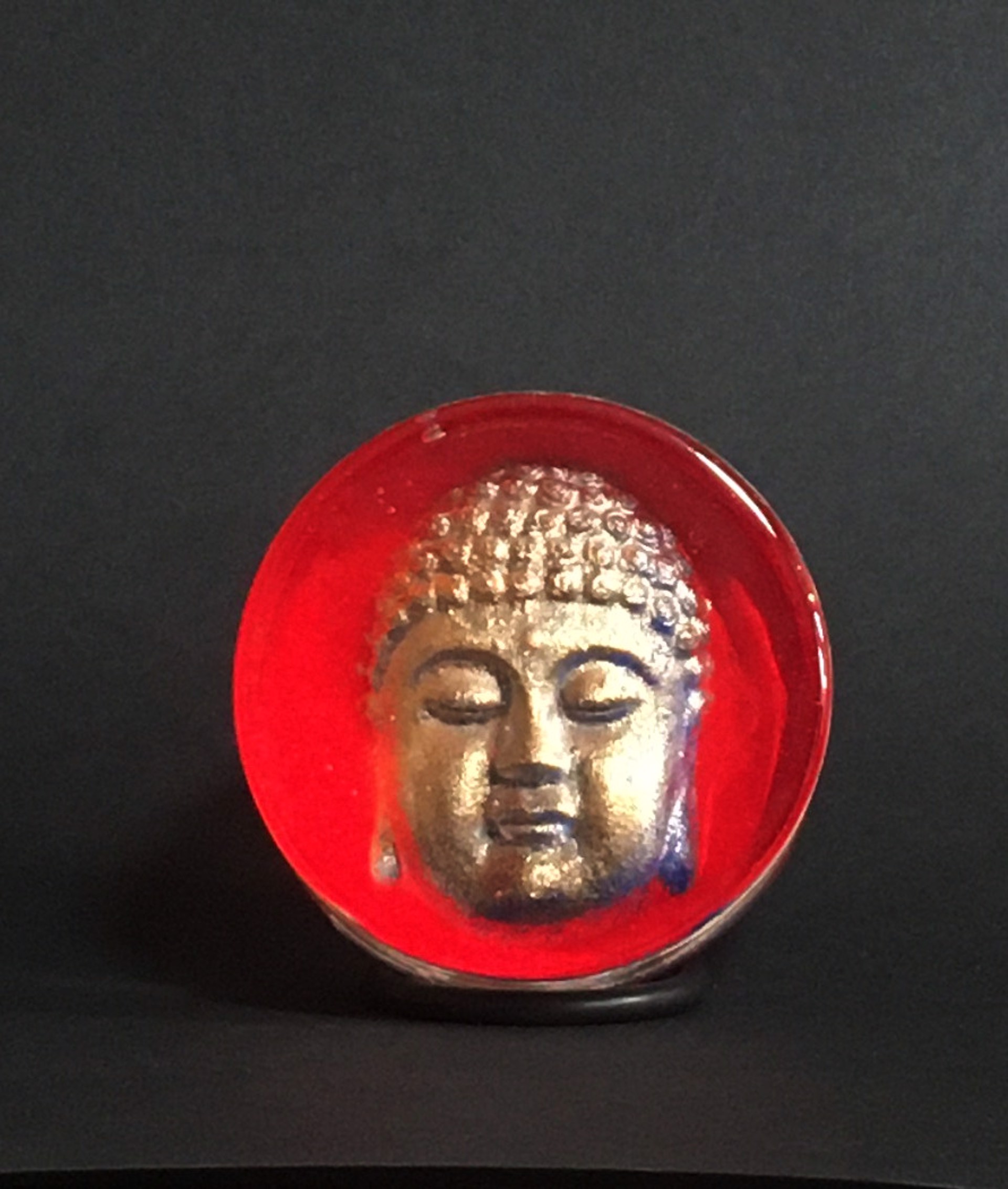 Circle/Round Paper Weight, Red by Susan Gott