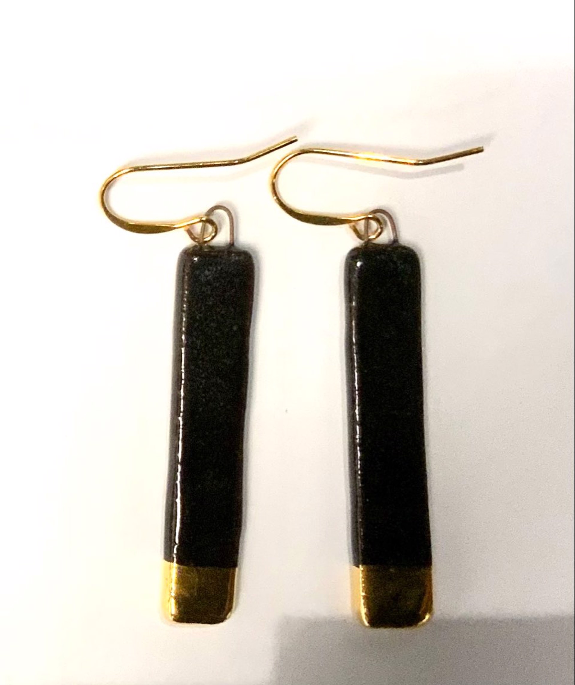 Oval Earring Slate by Lee Hammond