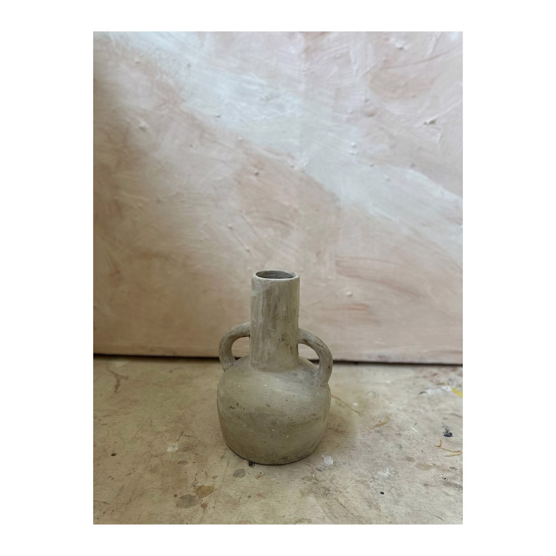 Vase 2 by Riz Riz Rizz