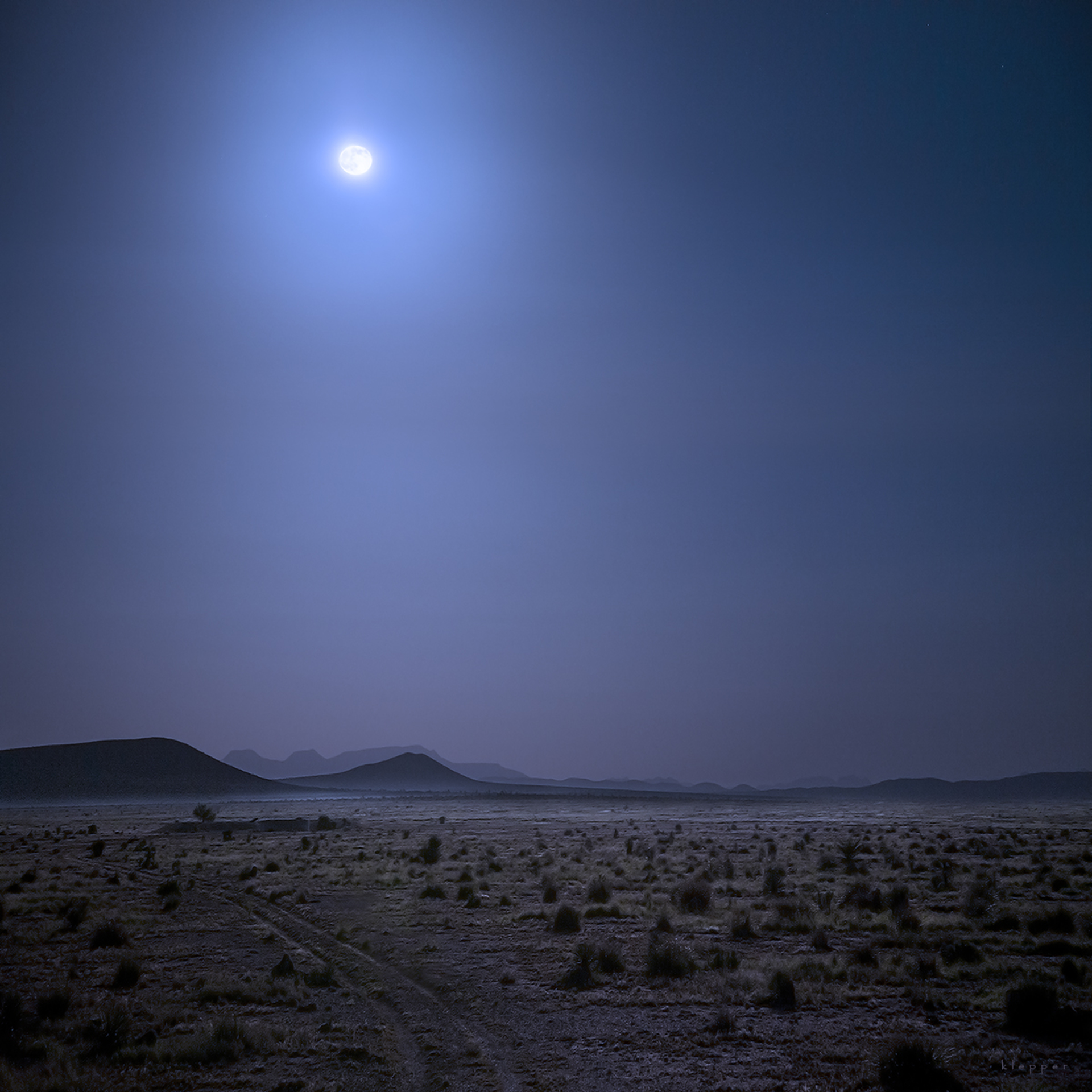 Comanche Moon by E. Dan Klepper