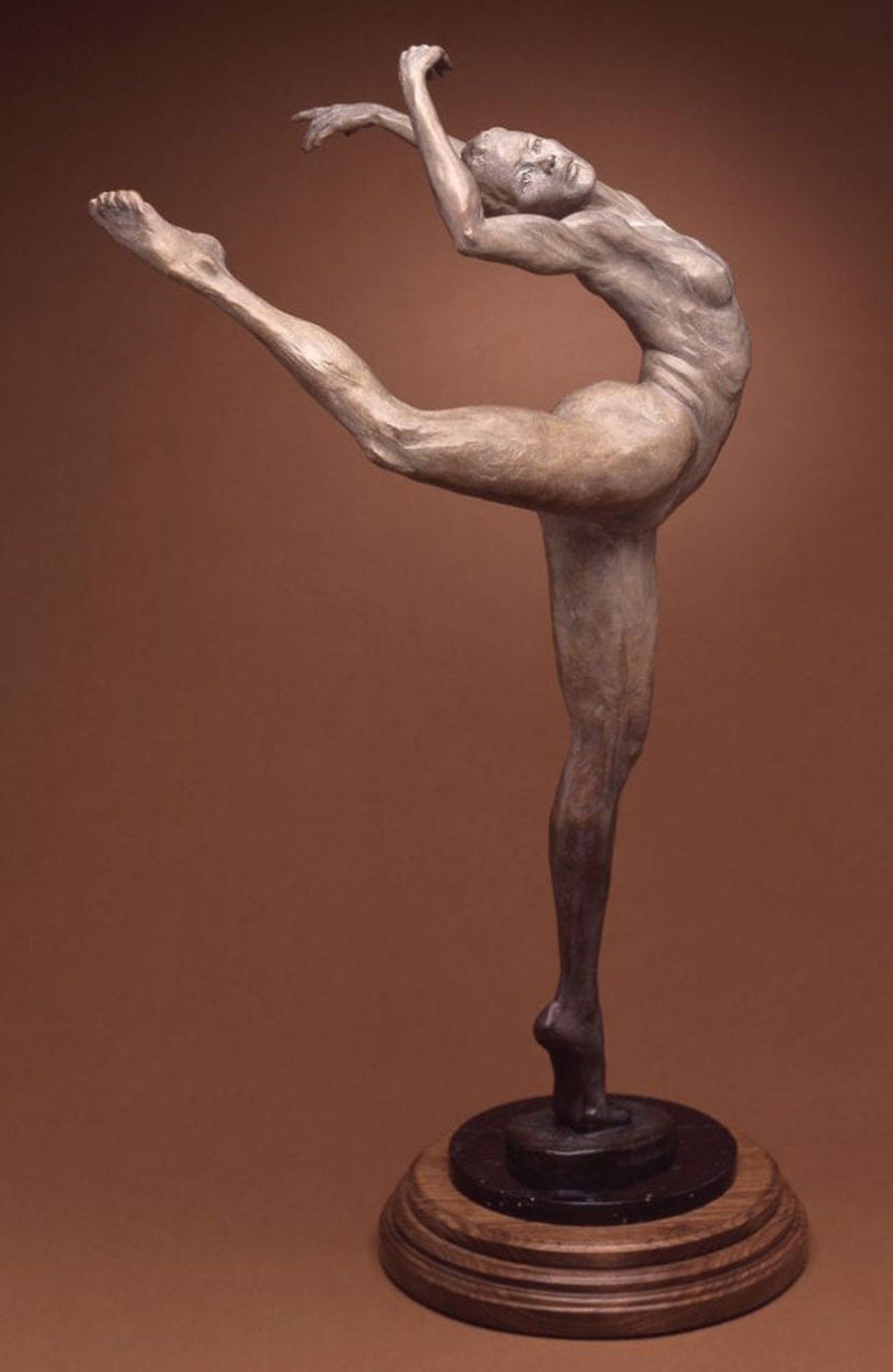 Dancer 3 (Ed.9) by Daniel Glanz (sculptor)
