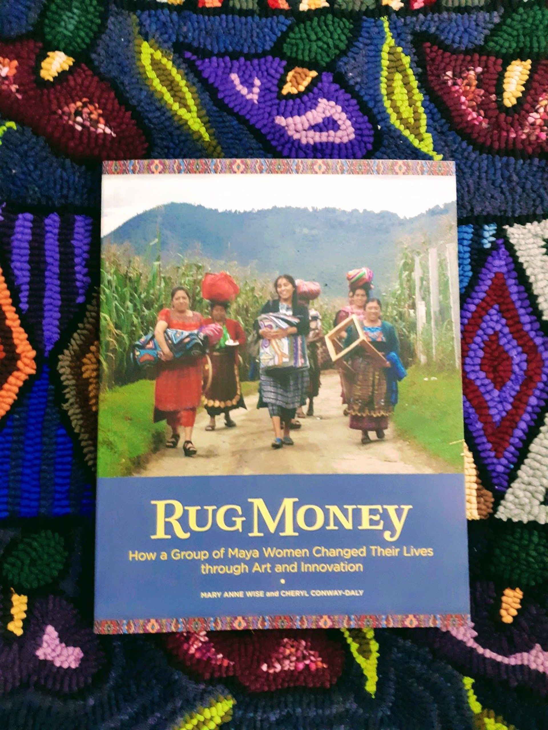 Rug Money by Multicolores