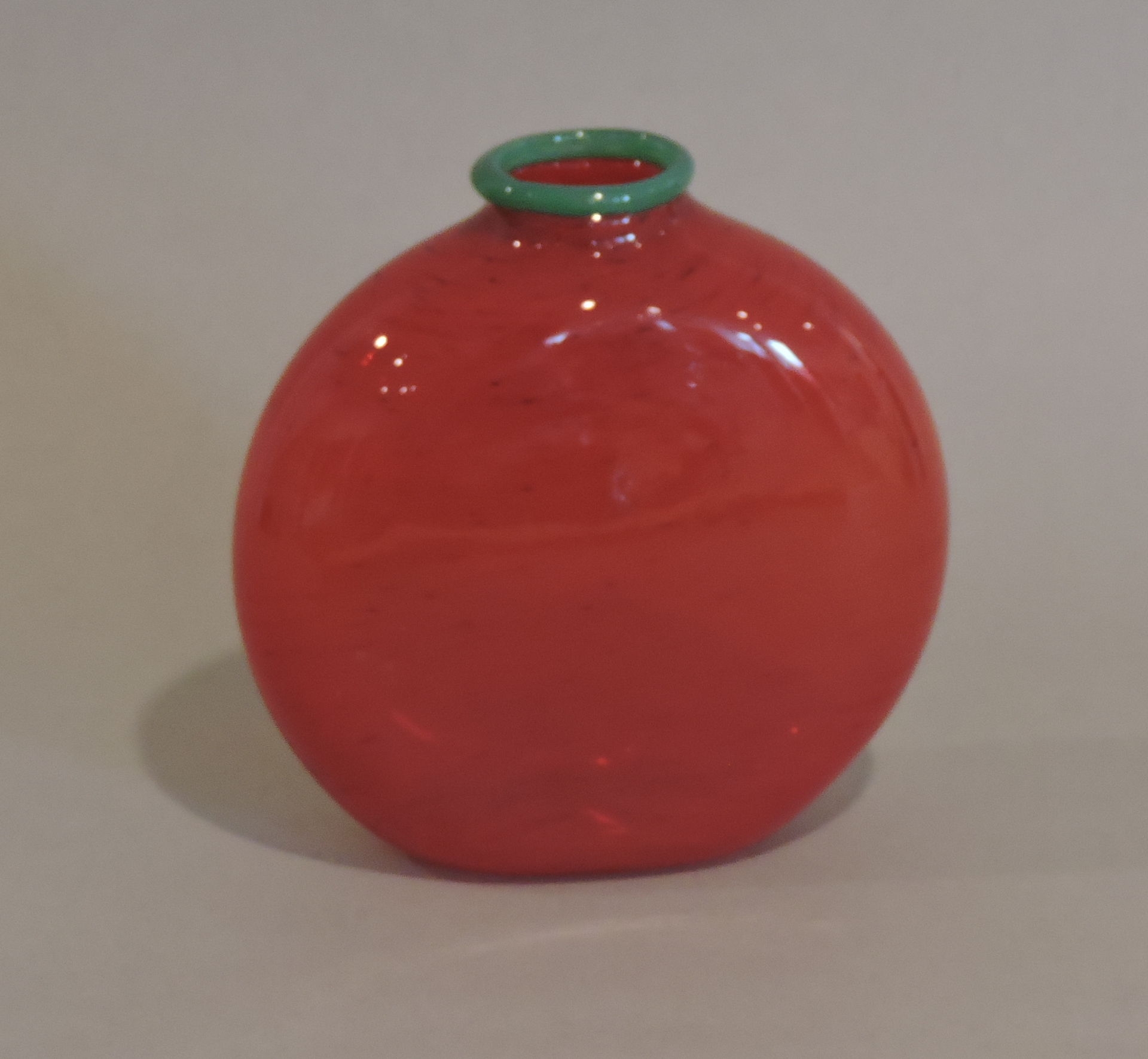 Red/Jade flat vase (Medium) by Ryan Gothrup