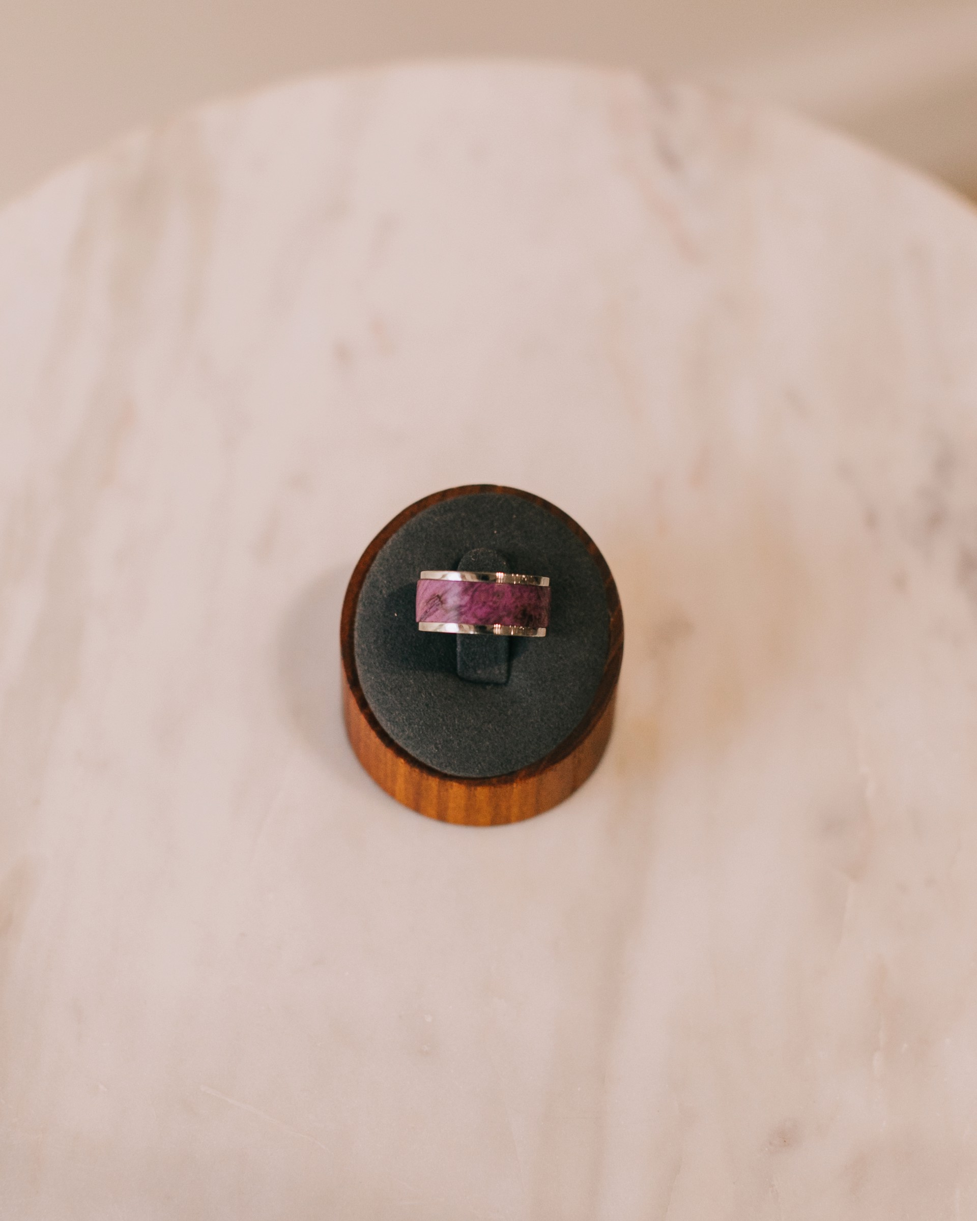 Box Elder (Dyed) Wood Ring R2221 by Greg Bloxom
