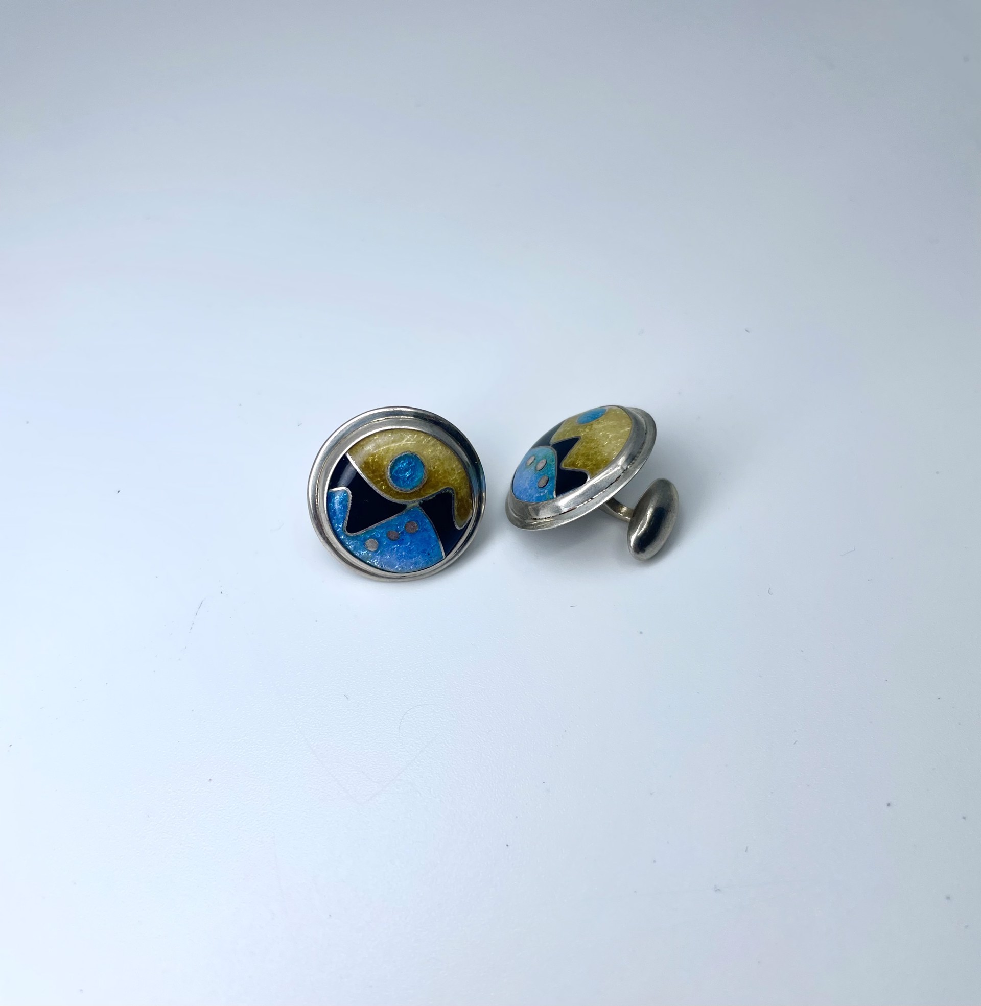 2376 Blue And Yellow Cufflinks by Lanni