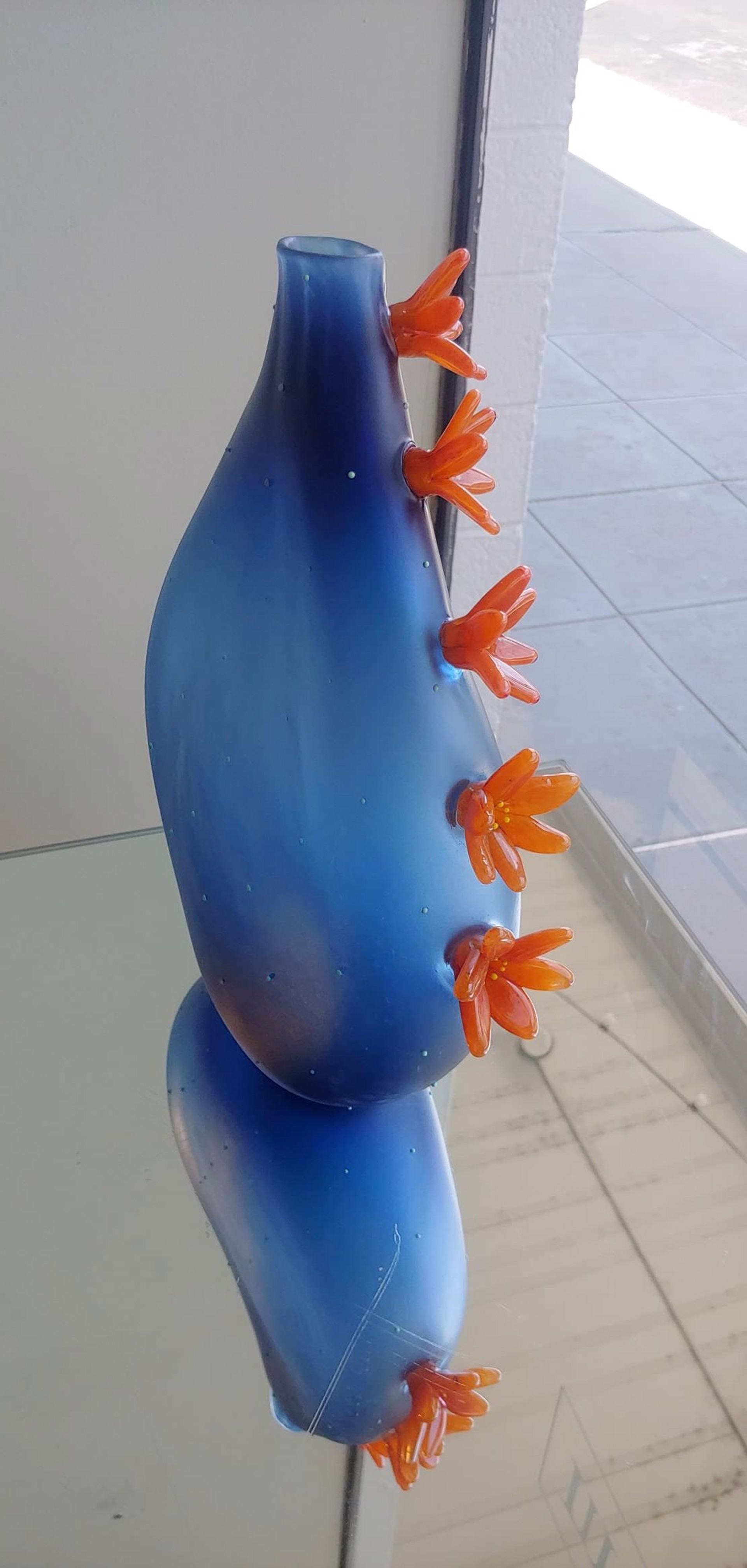 MIDNIGHT BLOOM 15" CLASSIC with 5 flowers by Nicholson van Altena Glass