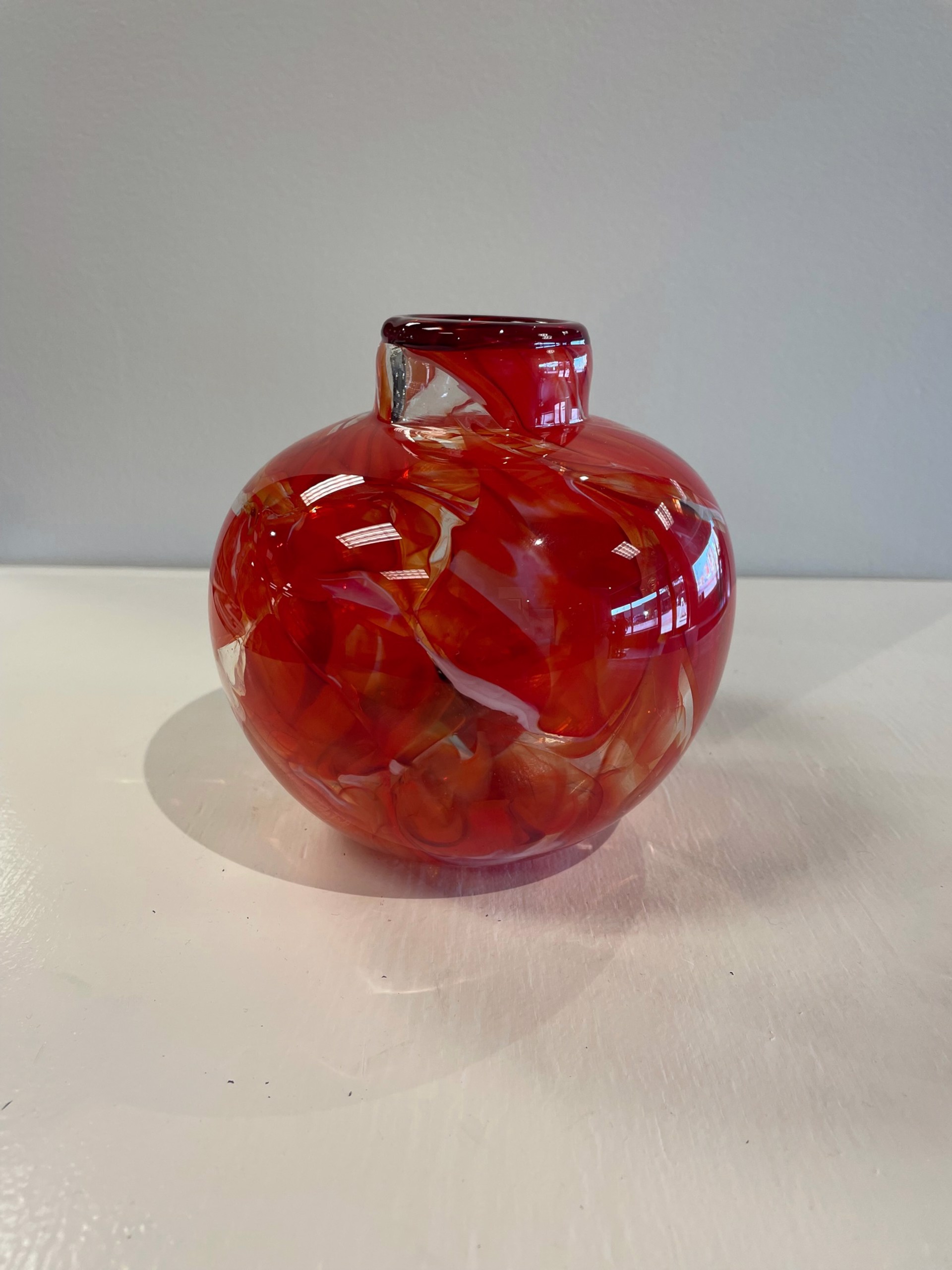 Shard Vase - red by AlBo Glass