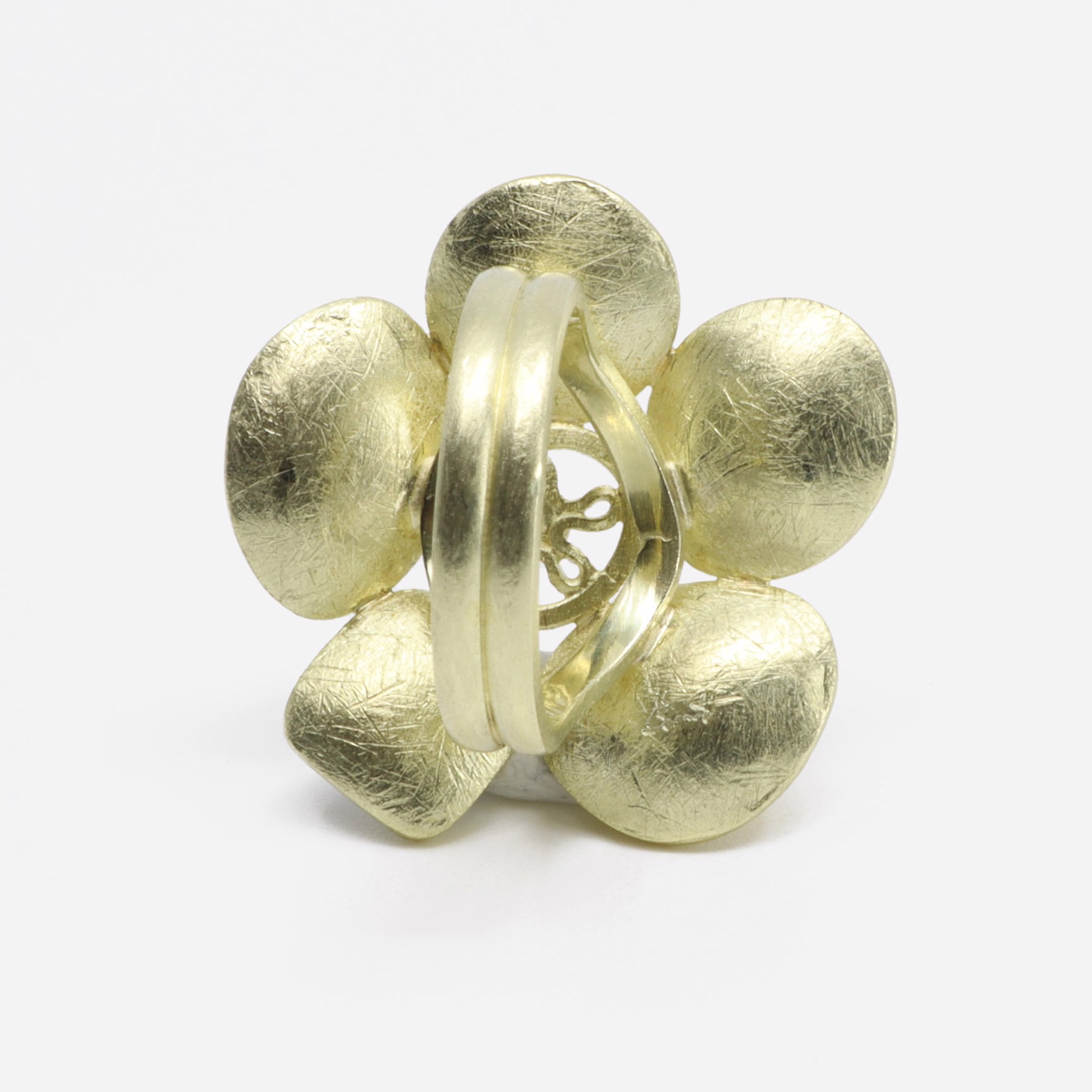 Huari No. 1 (Ring), 2022 by Jamie Bennett