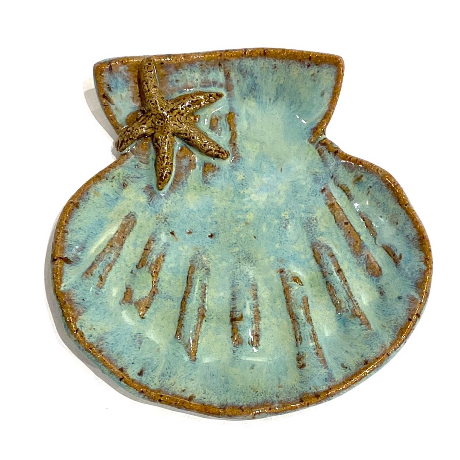 LG23-984 Shell Dish with Starfish (Green Glaze) by Jim & Steffi Logan