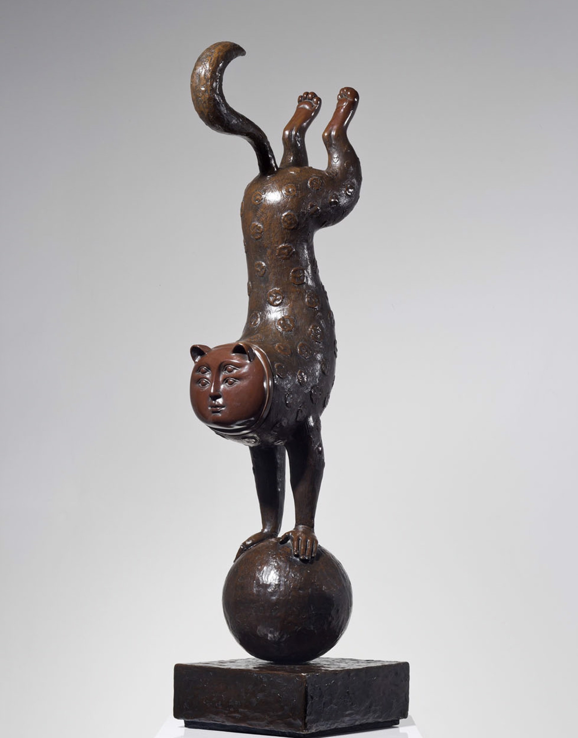 The Equilibrist by Sergio Bustamante (sculptor)