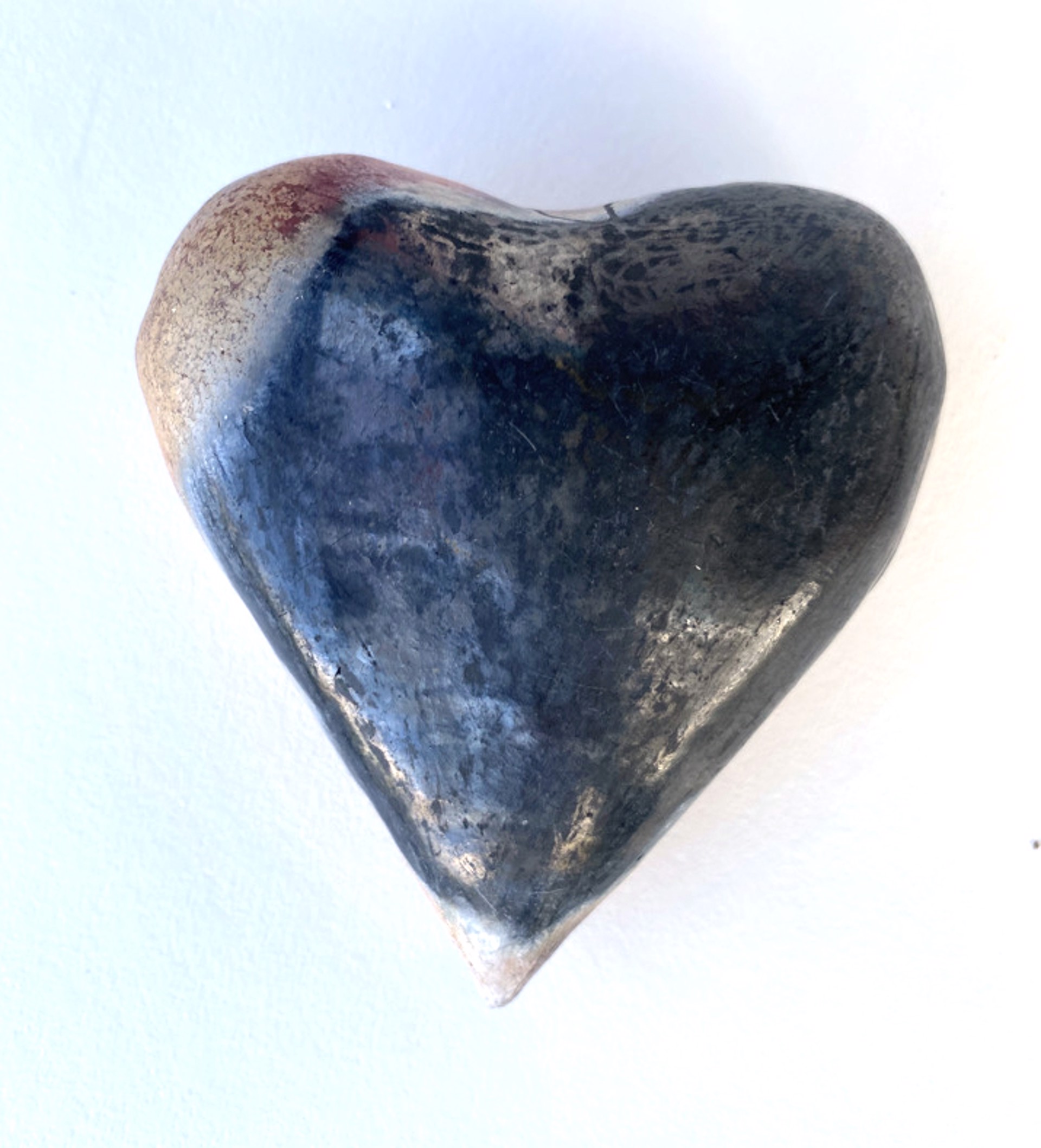 Small Pit Fire Heart by Minette Hawaiʻi