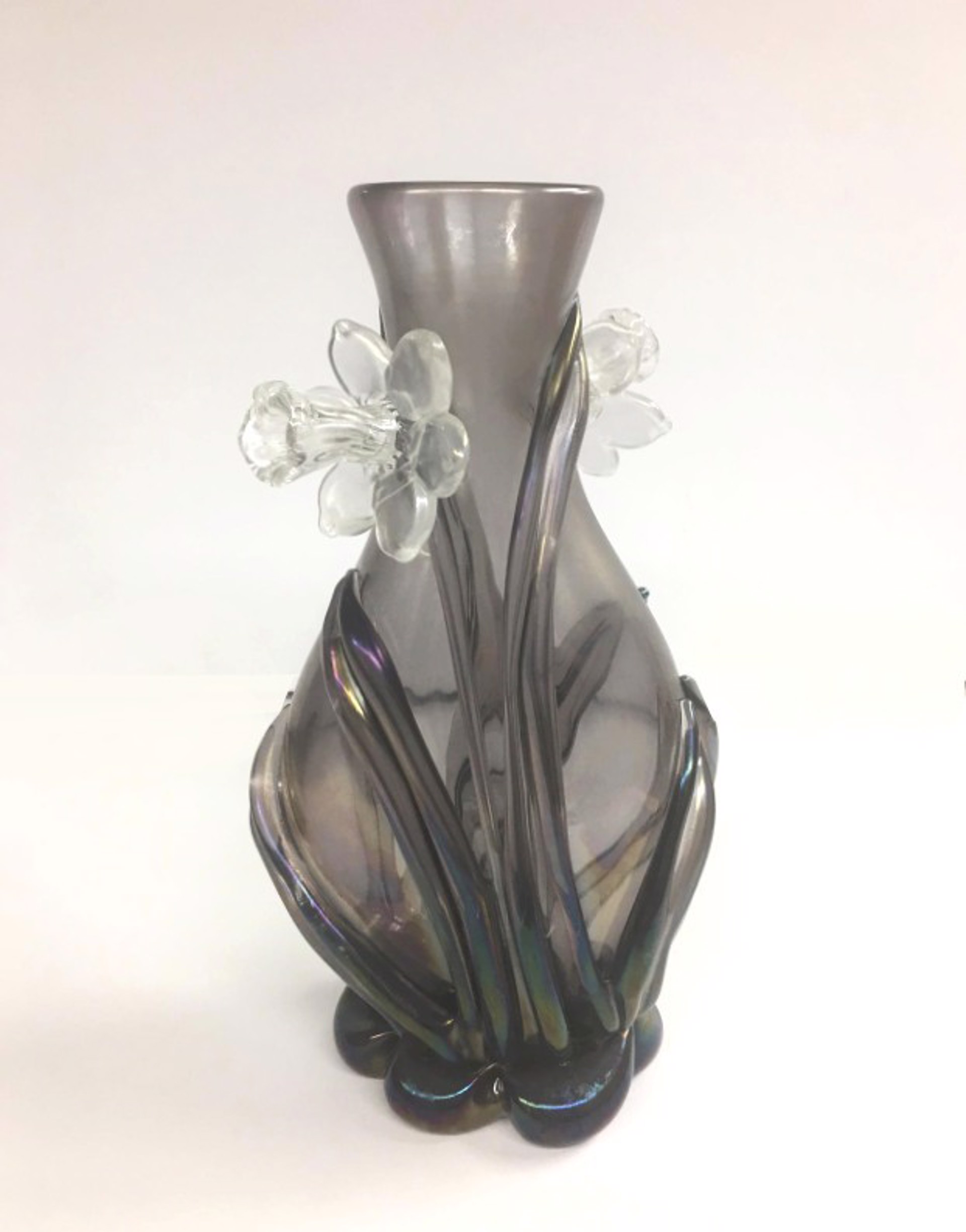 Iridescent Daffodil Vase glass by Tommie Rush