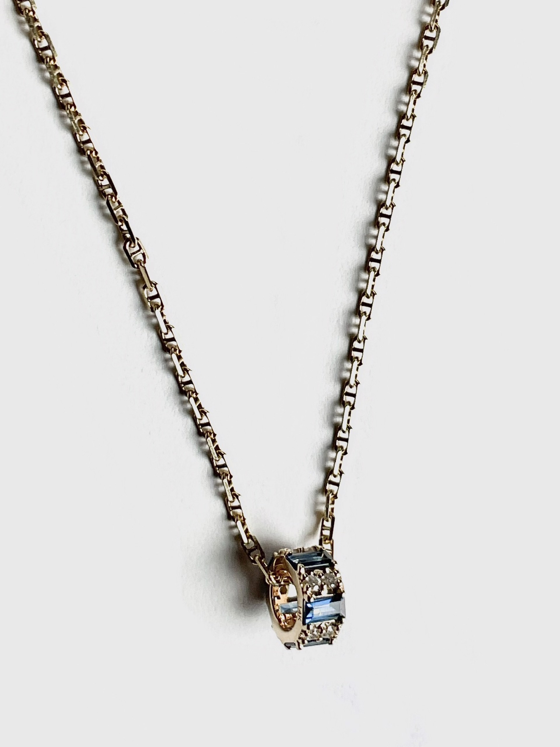KB-N104 14K Gold Gucci-style Chain Diamond/Sapphire Circular Pendant by Karen Birchmier