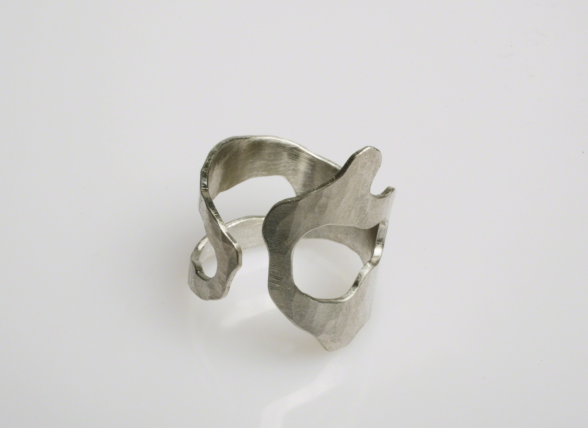 "Eva" Ring    by Jacques Jarrige