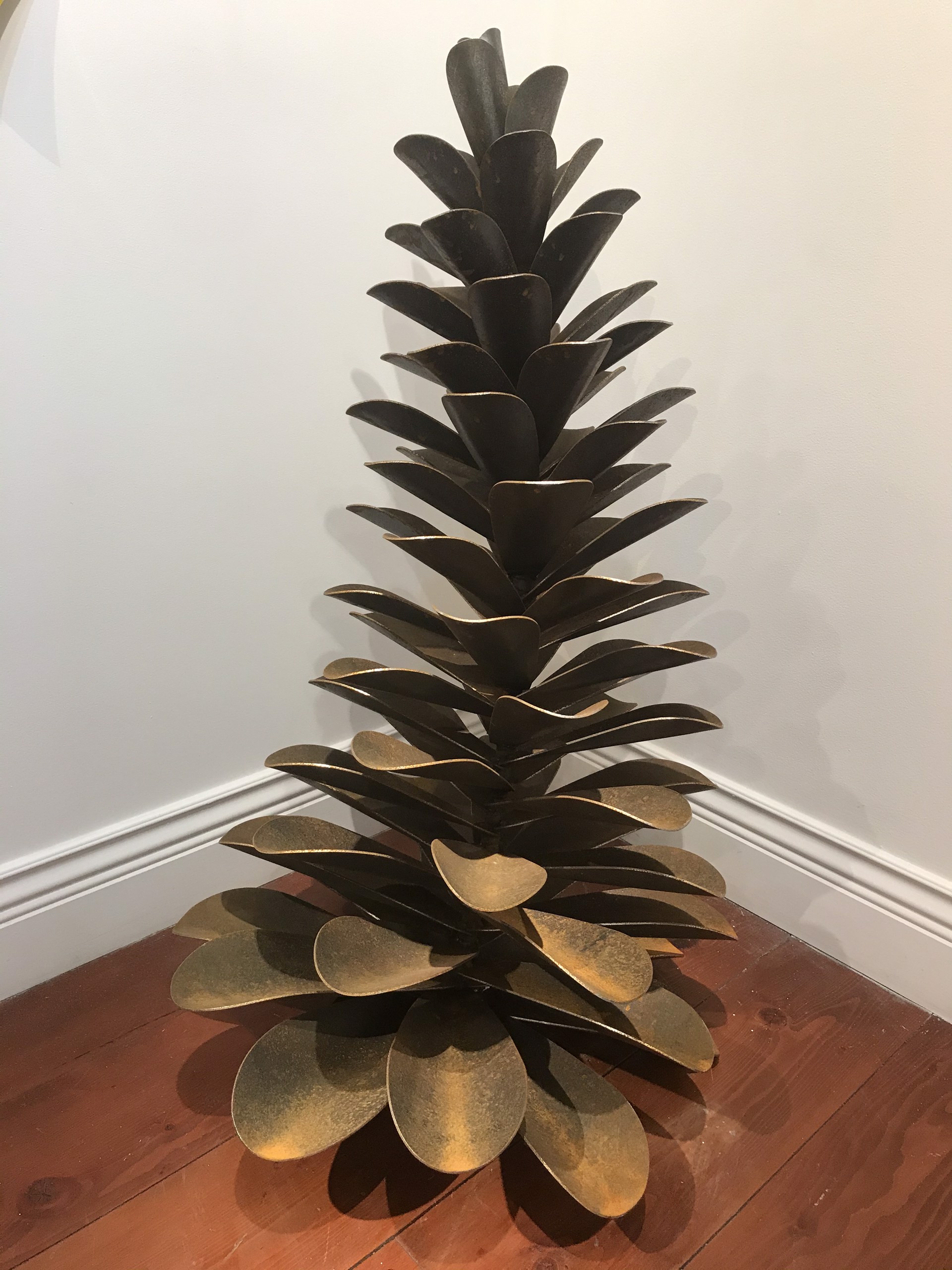 Pine Cone 20-688 by Floyd Elzinga