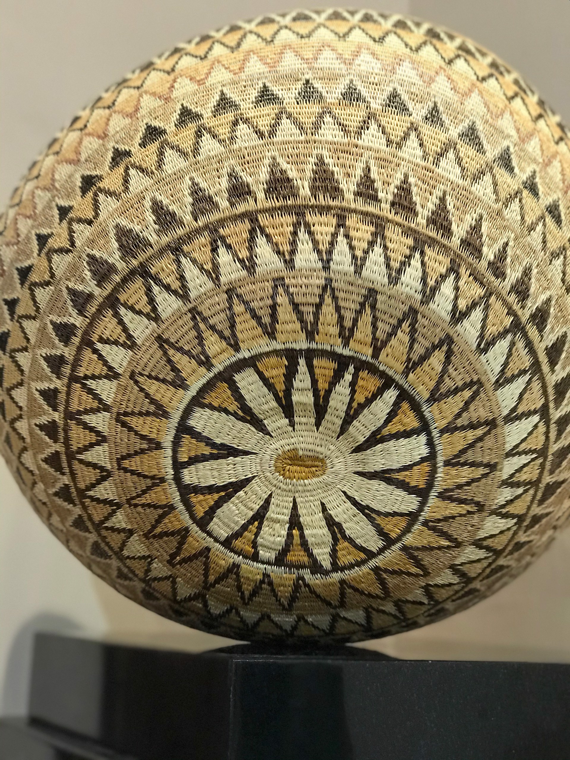 Geometric Basket by Elsa Quiroz by Wounaan & Embera Panama Rainforest Baskets Wounaan