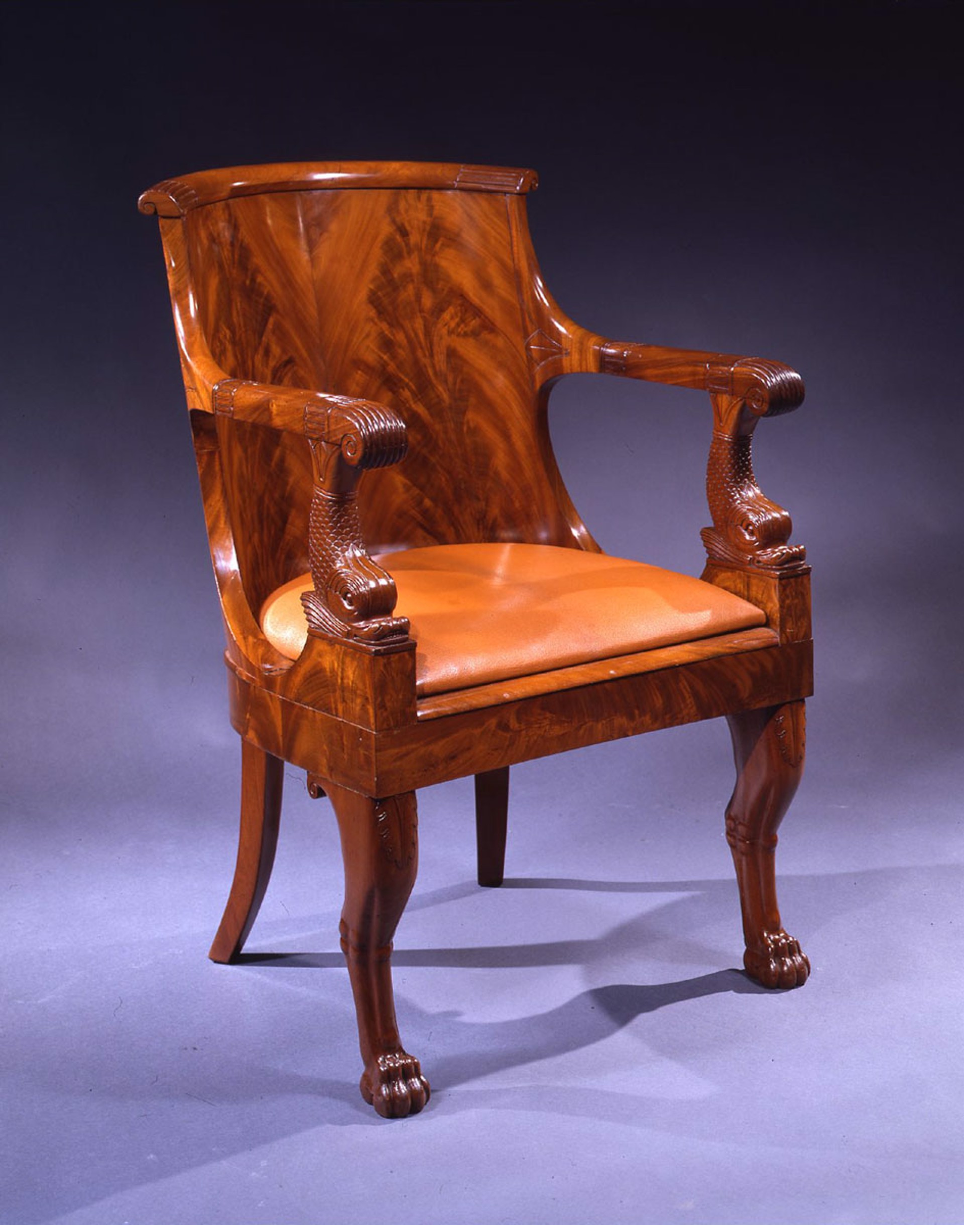 EMPIRE MAHOGANY FAUTEUIL DE CABINET EN GONDOLE