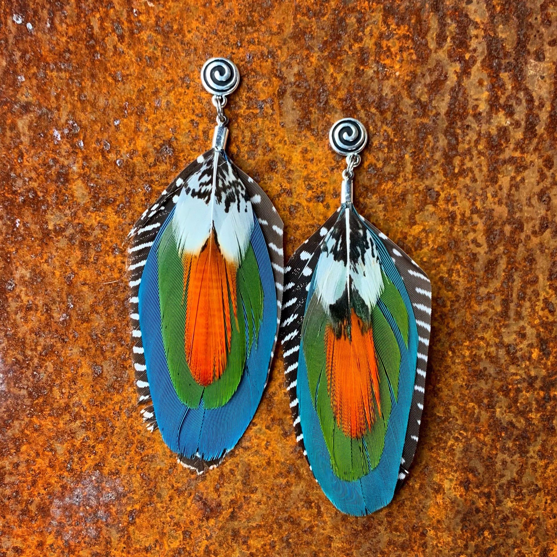 K599 Short Parrot Earrings by Kelly Ormsby
