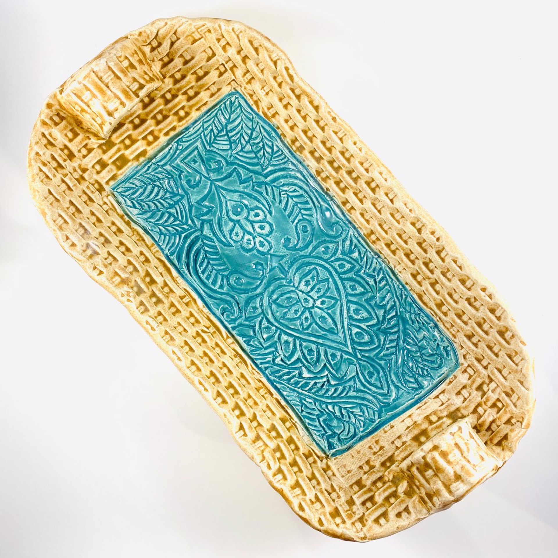 IO221 Bread “Basket” With Handles by Ilene Olanoff Dare/Sandpiper