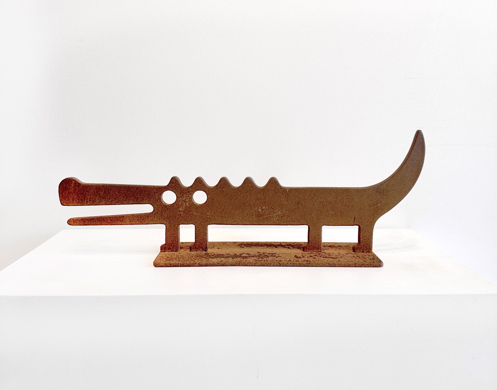 Steel Sculpture By Jeffie Brewer Featuring A Profile Alligator In Rusty Finish
