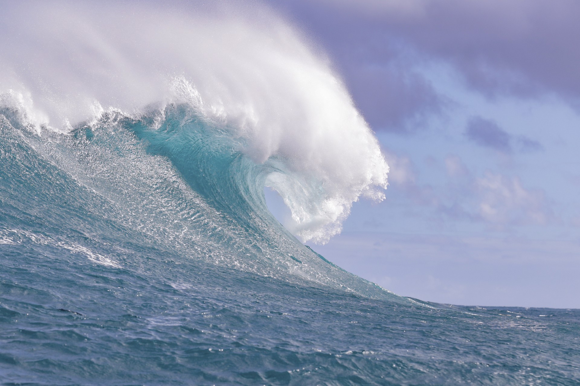Pe'ahi by Aaron Lynton