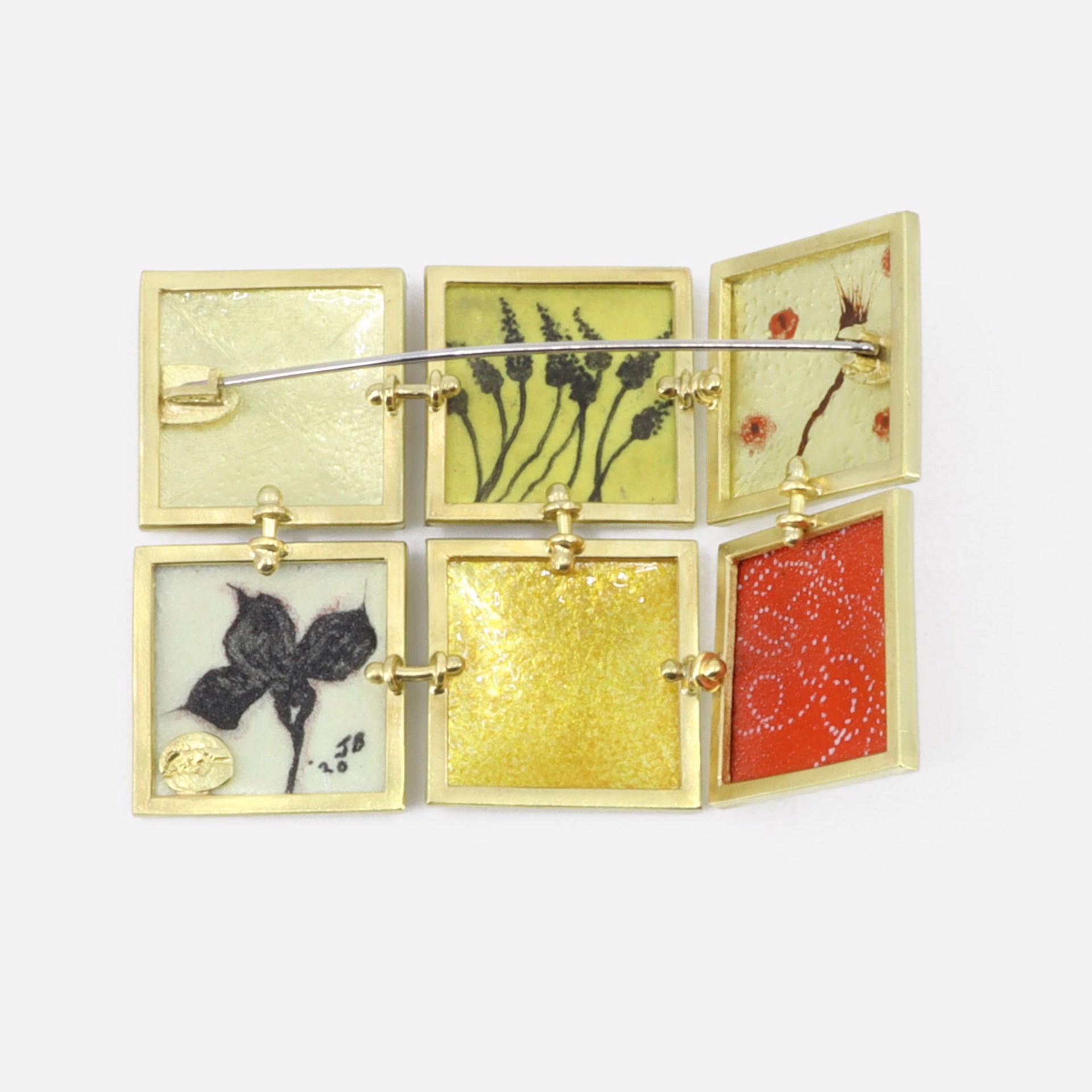 Ravenna Golds (Brooch), 2021 by Jamie Bennett