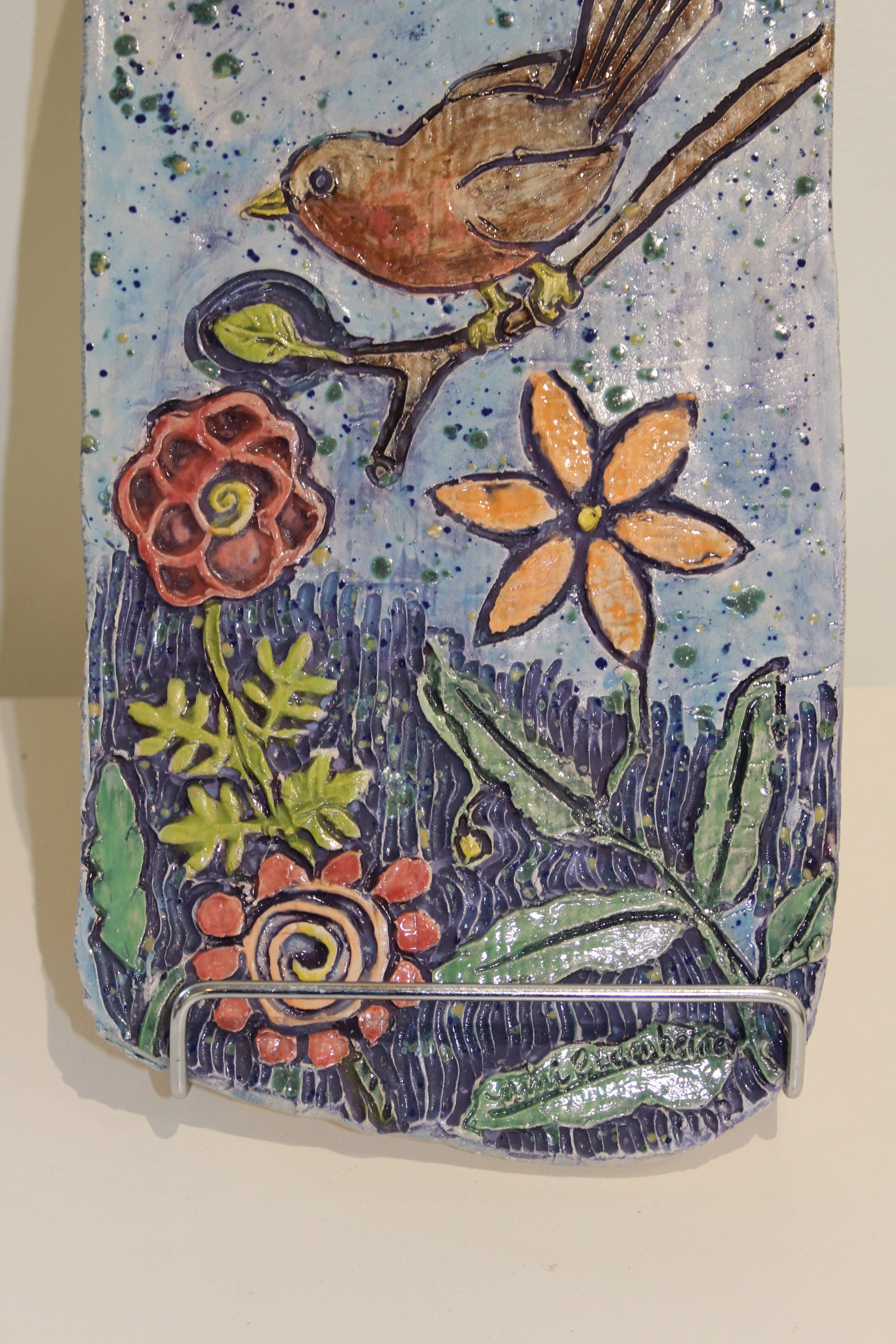 Brown Bird and Flowers Plaque (NB467) by Nini Bodenheimer