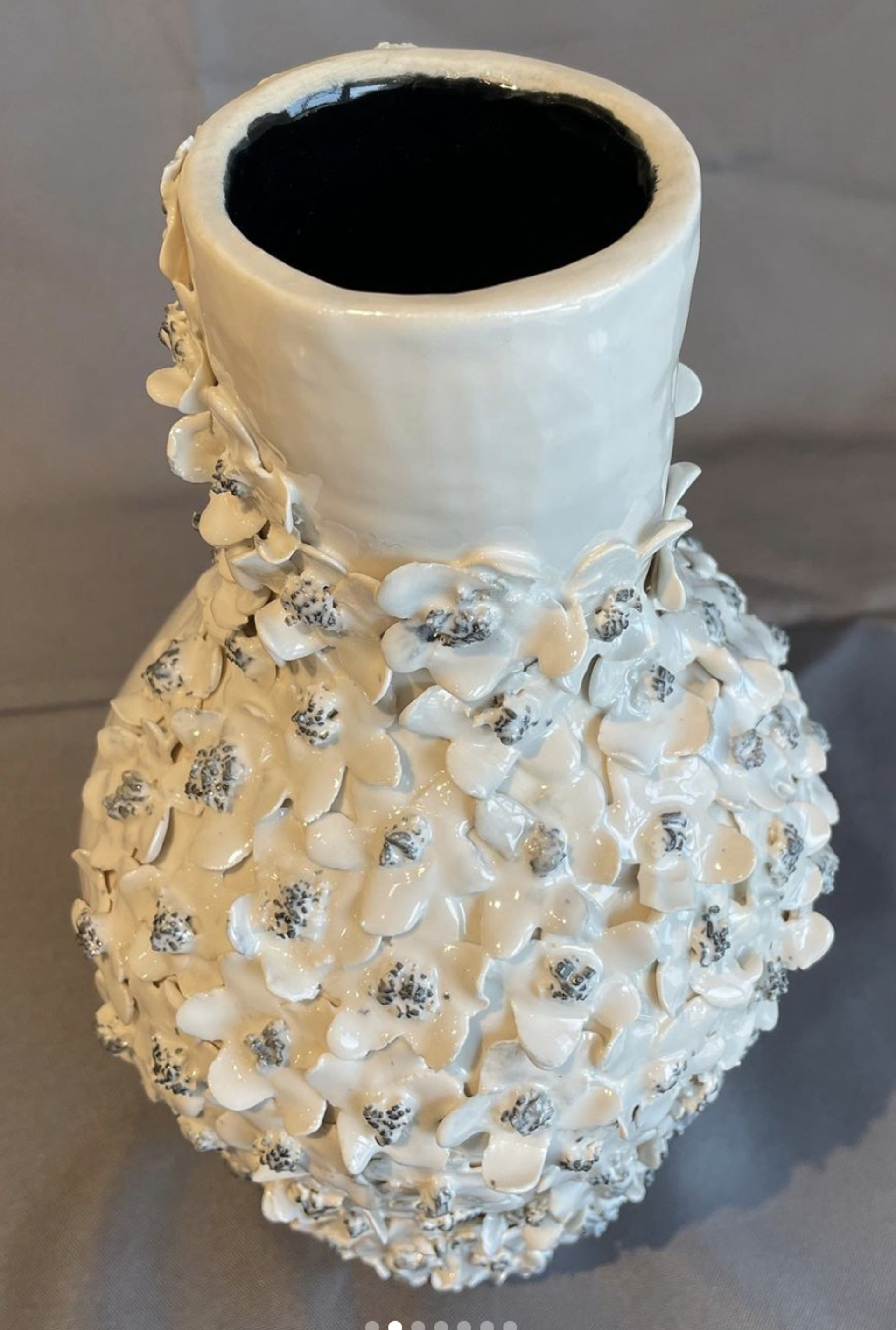Flower Vase 1 by Jill Rothenberg-Simmons