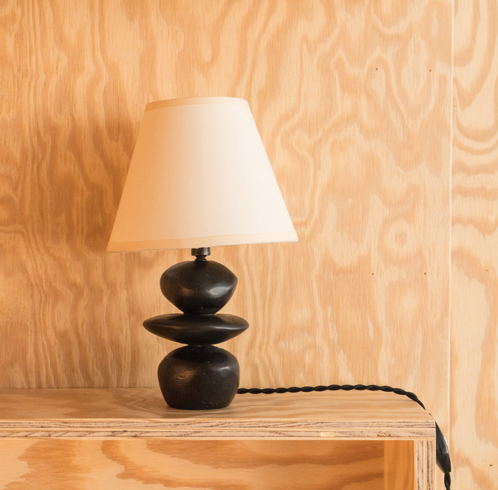 "Small Minine" Table lamp by Jacques Jarrige