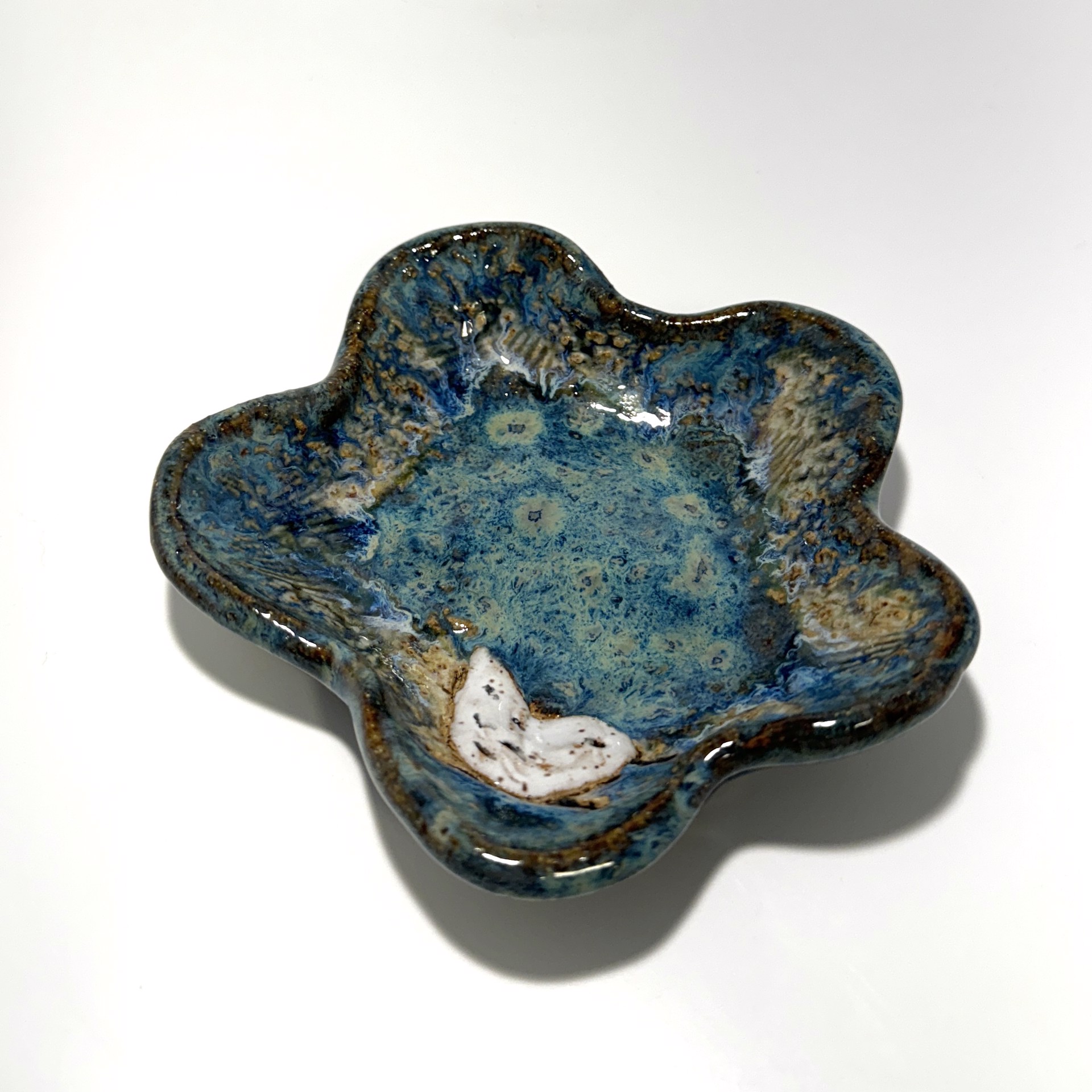 Pool Dish with Sandpiper (Blue Glaze) LG24-1221 by Jim & Steffi Logan