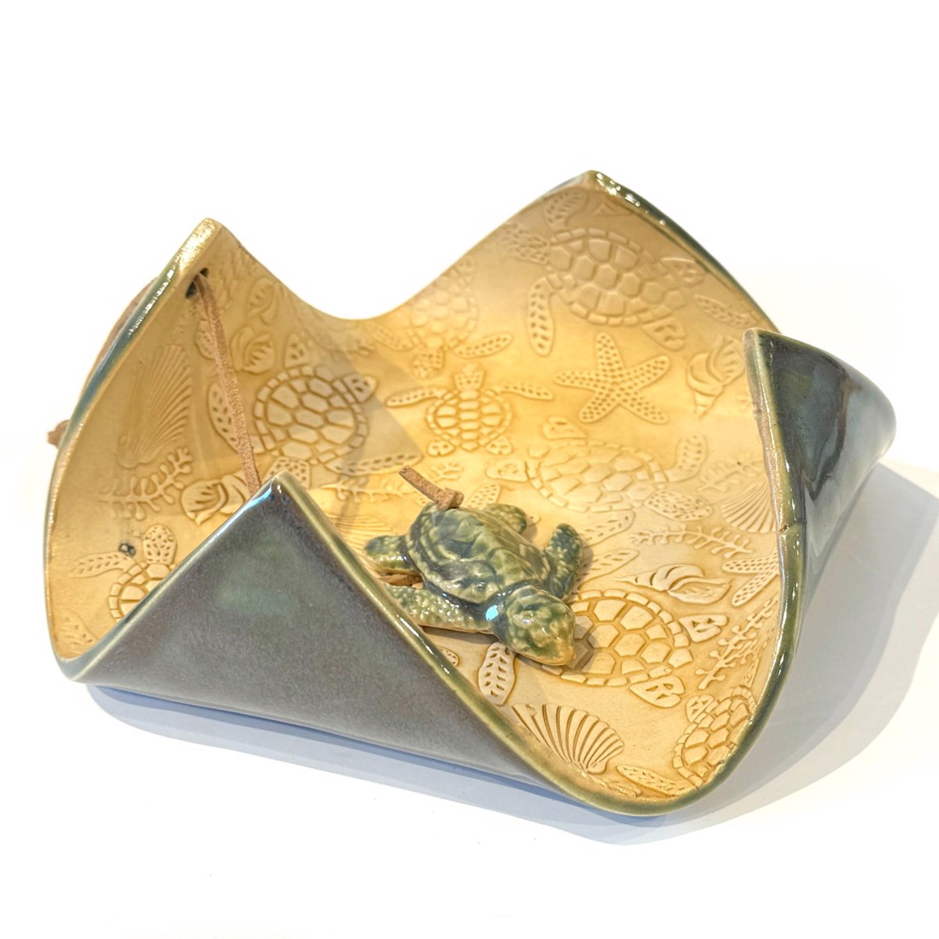 Napkin Holder with Turtle Weight BB23-37 by Barbara Bergwerf, Ceramics