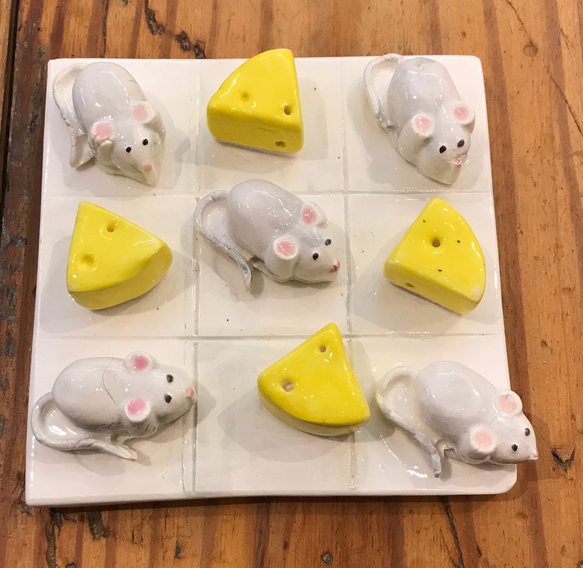 BB23-1 Mice & Cheese Tic Tac Toe by Barbara Bergwerf, ceramics