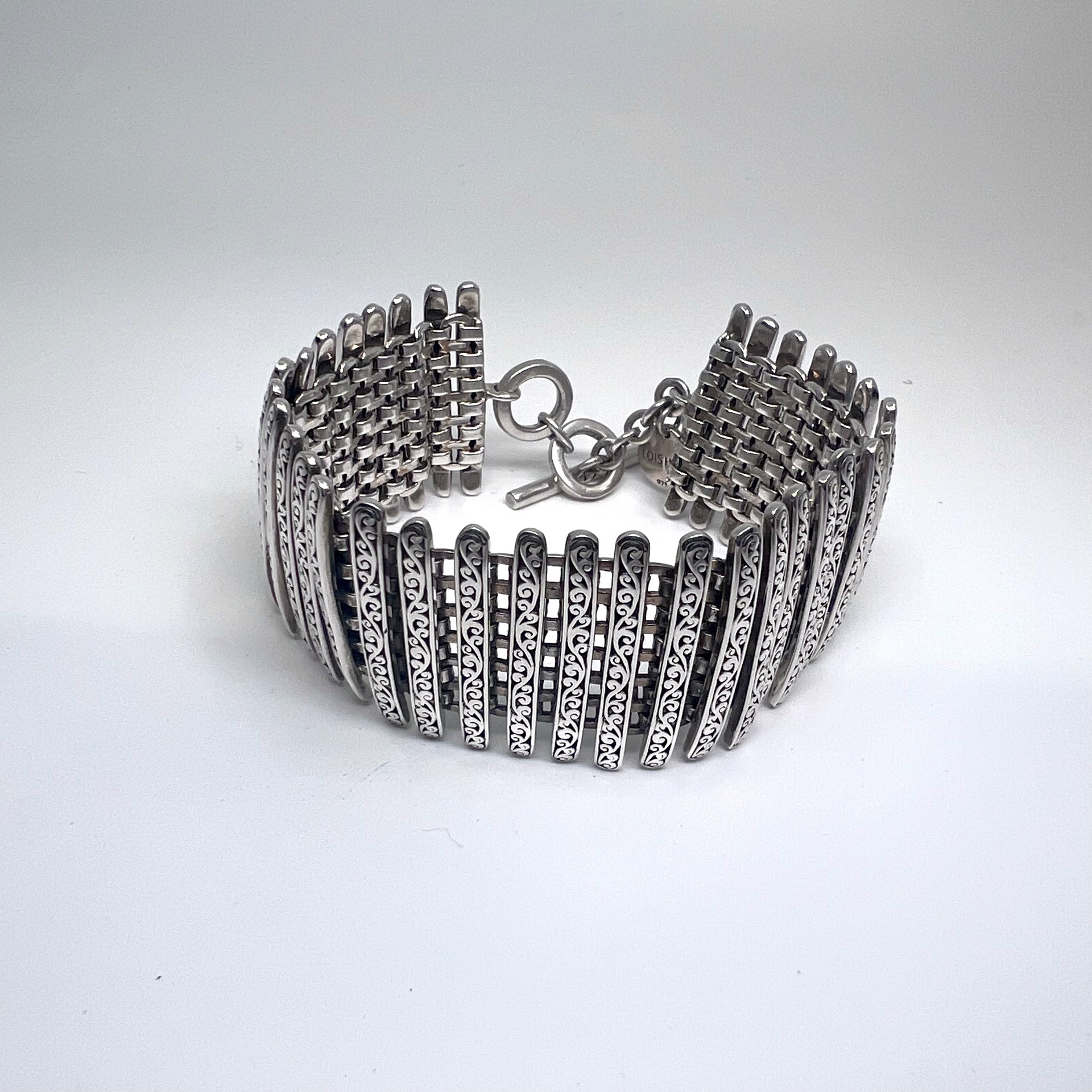1025 Weave Bracelet by Lois Hill