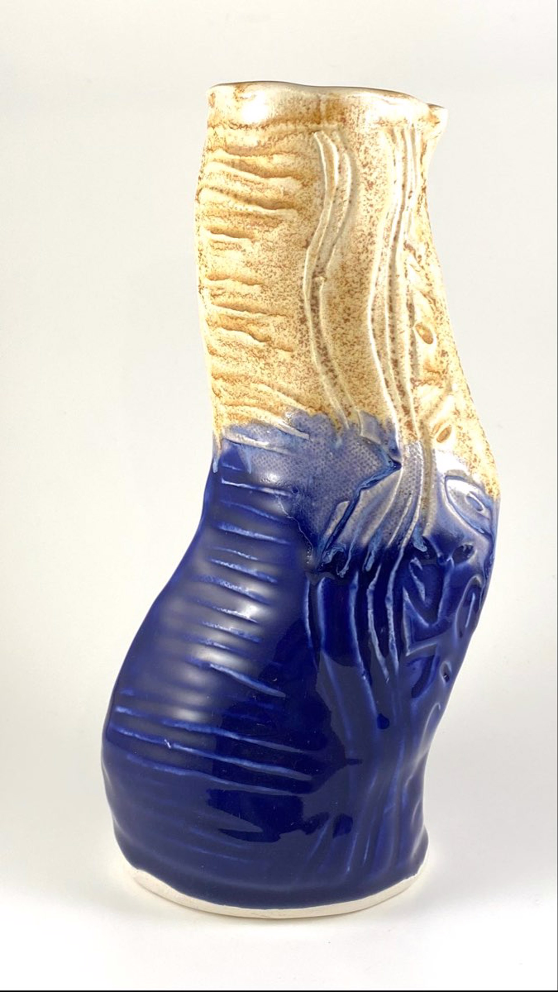 Wave Vase IO22-01 by Ilene Olanoff