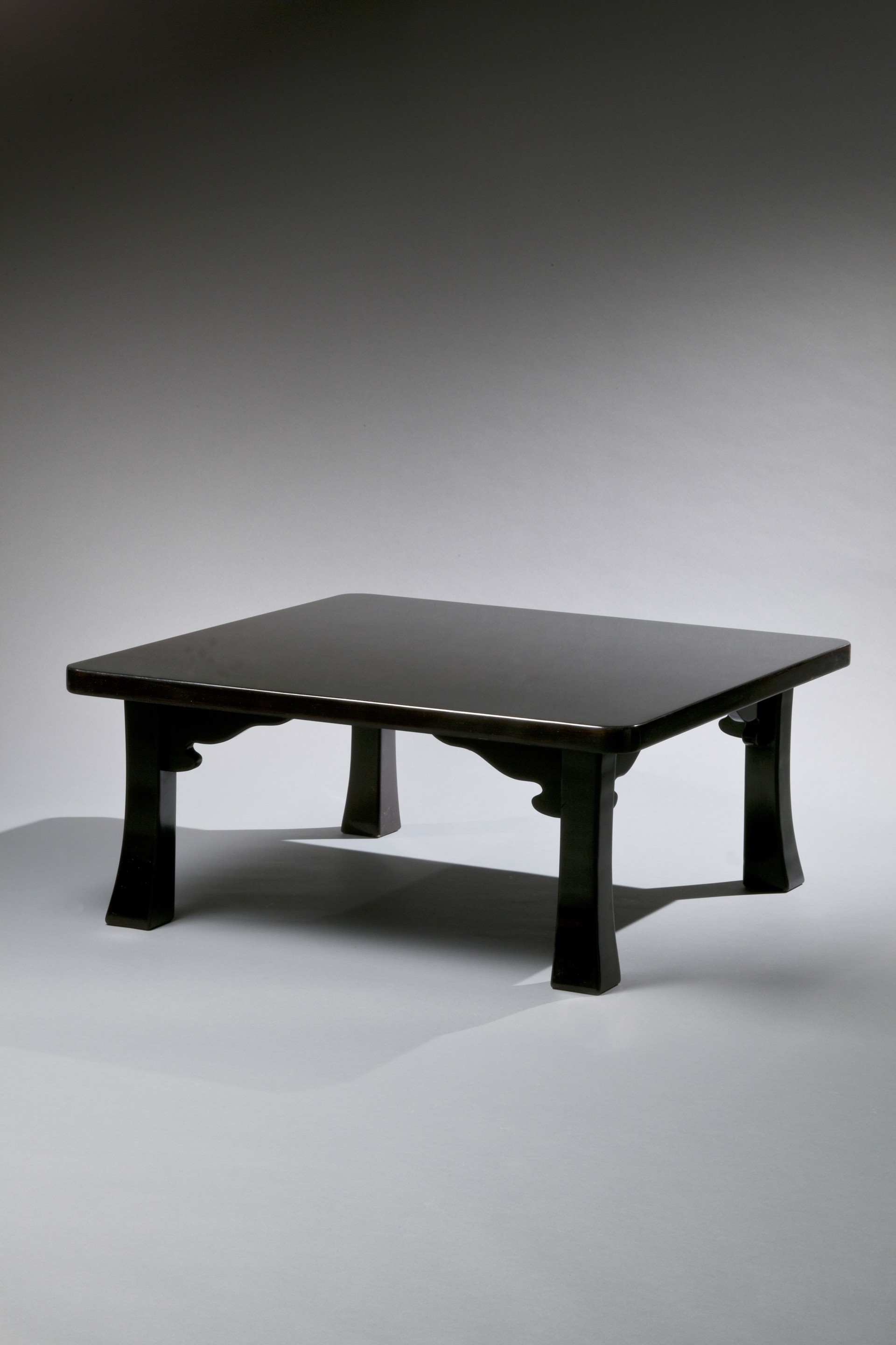 JAPANESE CHABUDAI INSPIRED LACQUER LOW TABLE