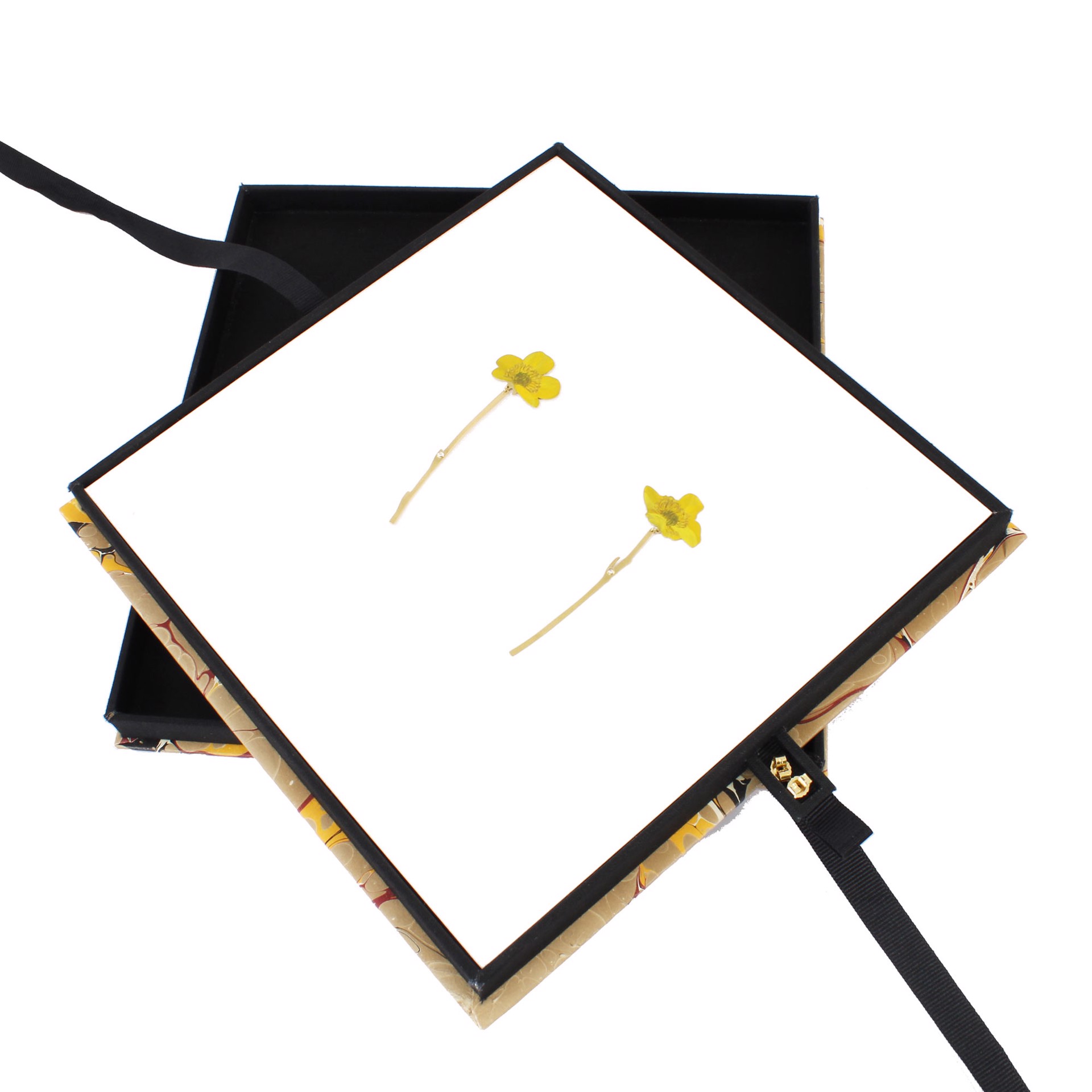 Natura Morta: Buttercup Drop Earrings by Christopher Thompson Royds