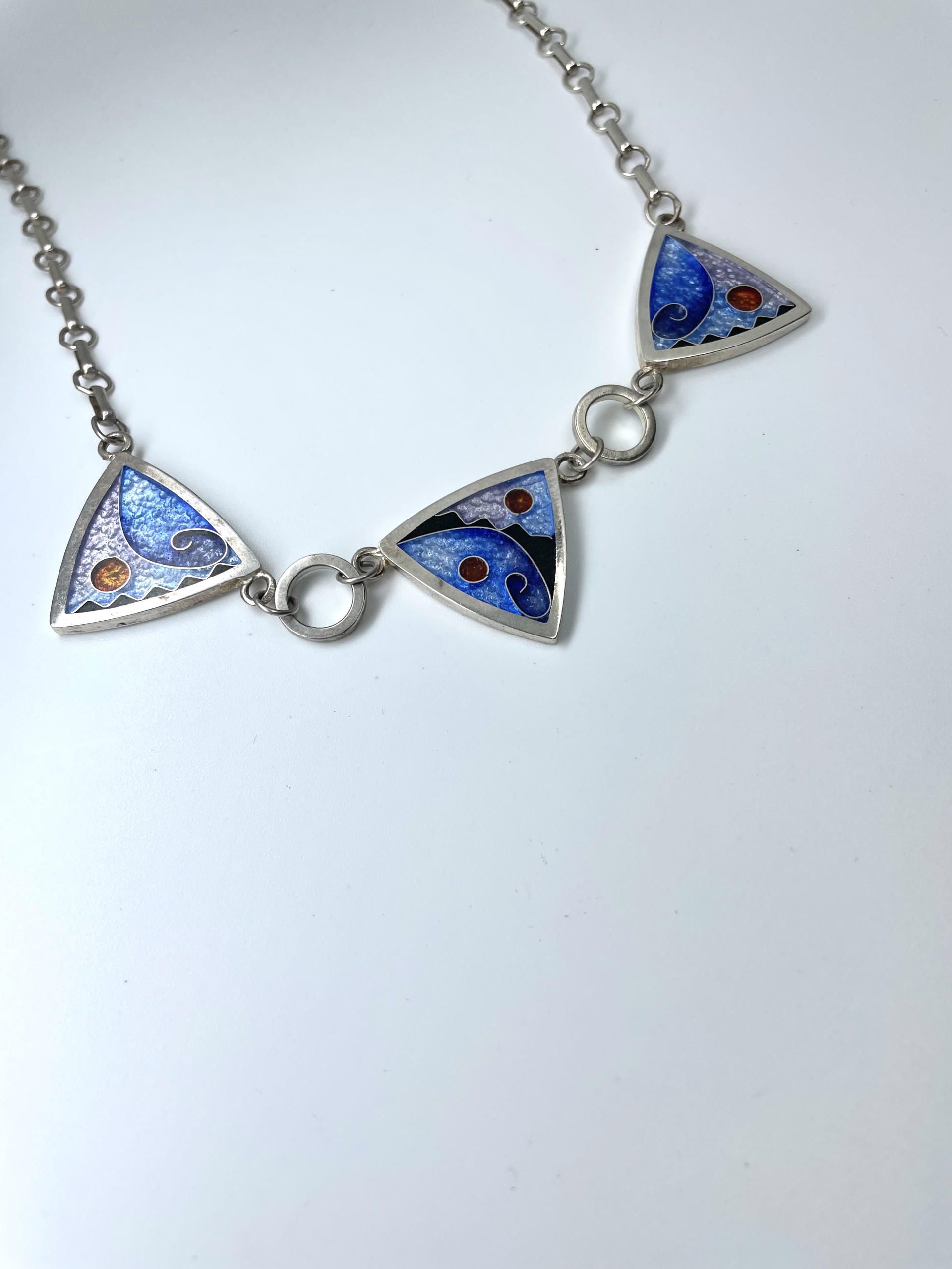 4261 Three Triangle Necklace Ice by Lanni