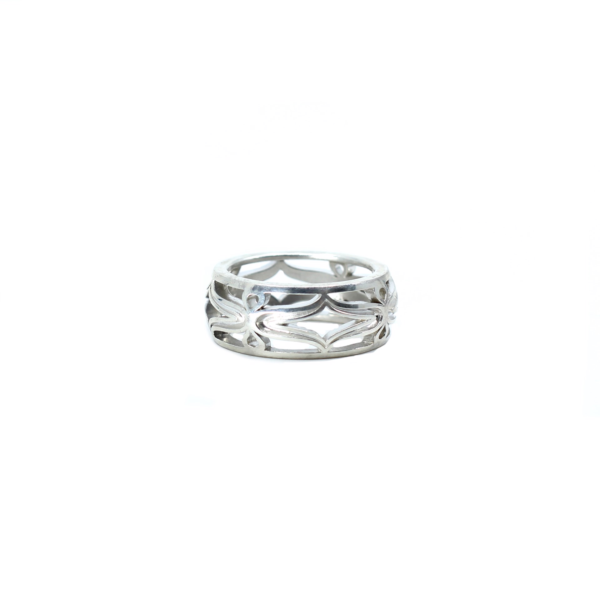 Lily Ring (Size 11) by Robin Waynee