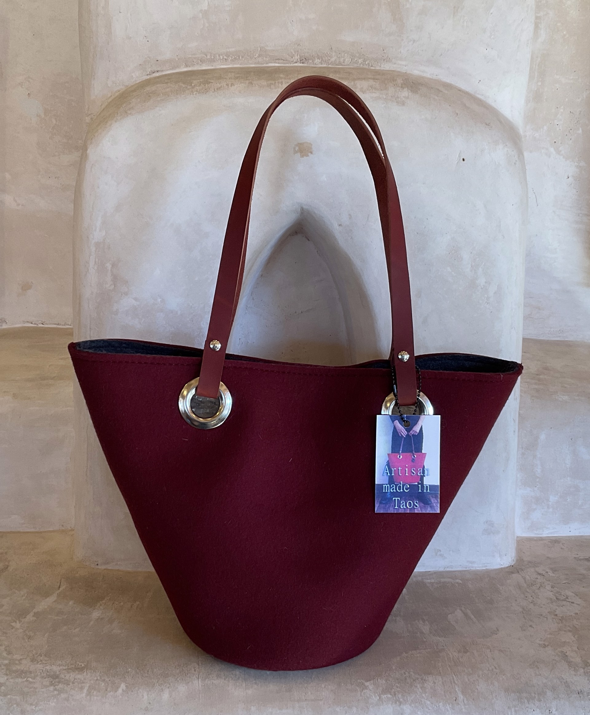 130 SMALL Vino Merino Wool Handbag by Jill Rounds