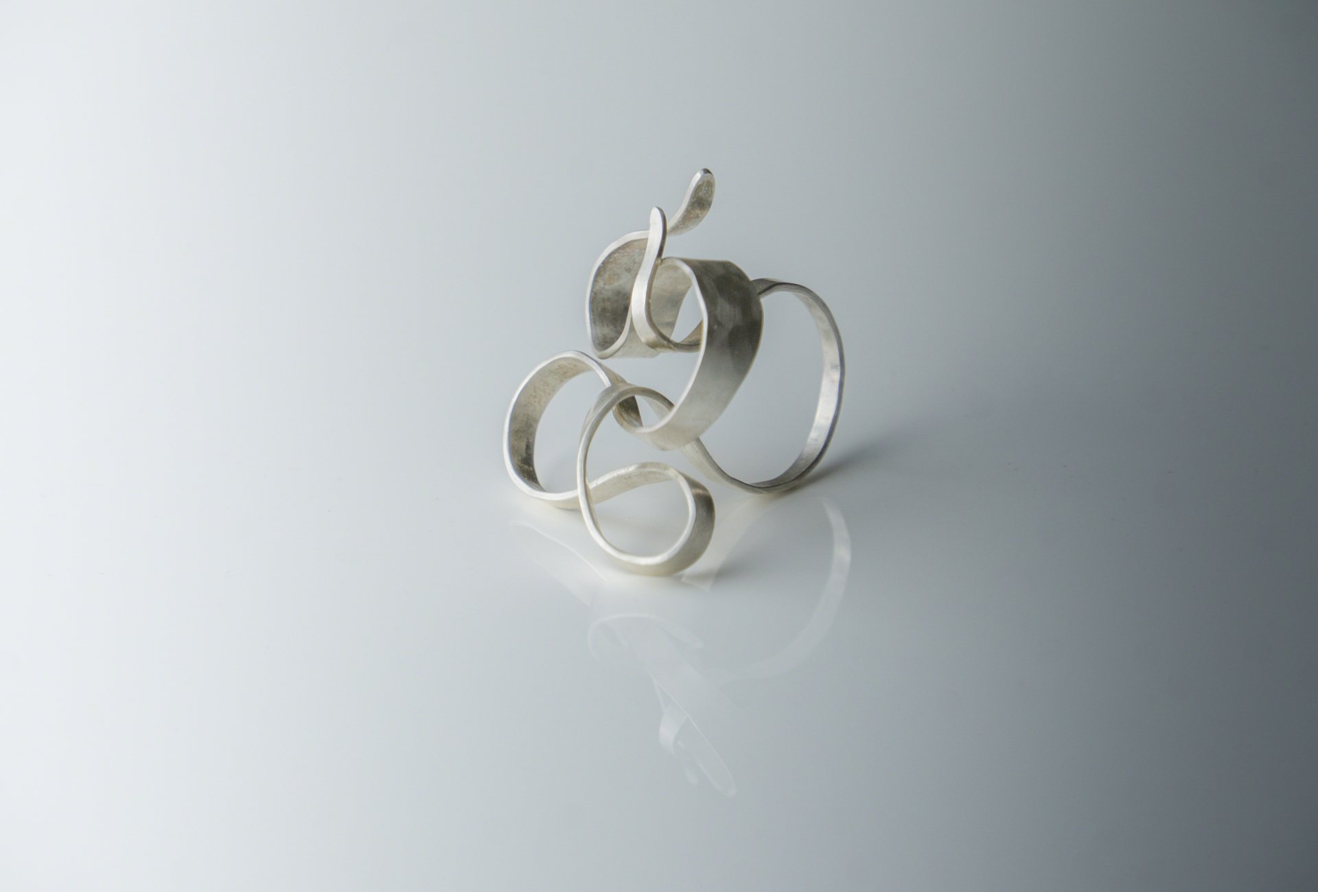 "Isadora" Ring   by Jacques Jarrige
